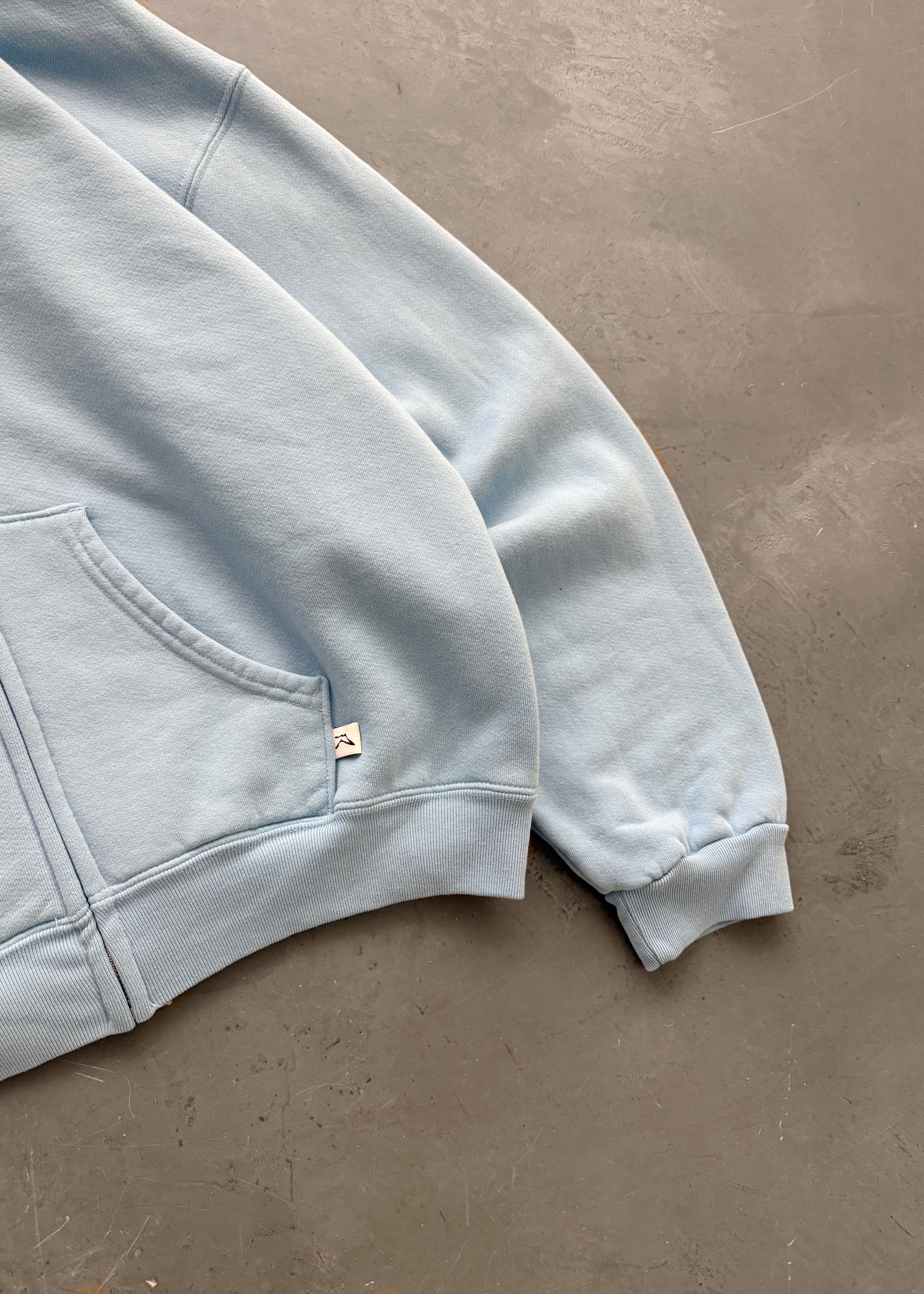 AKIMBO ZIP-UP HOODIE - DUSK BLUE