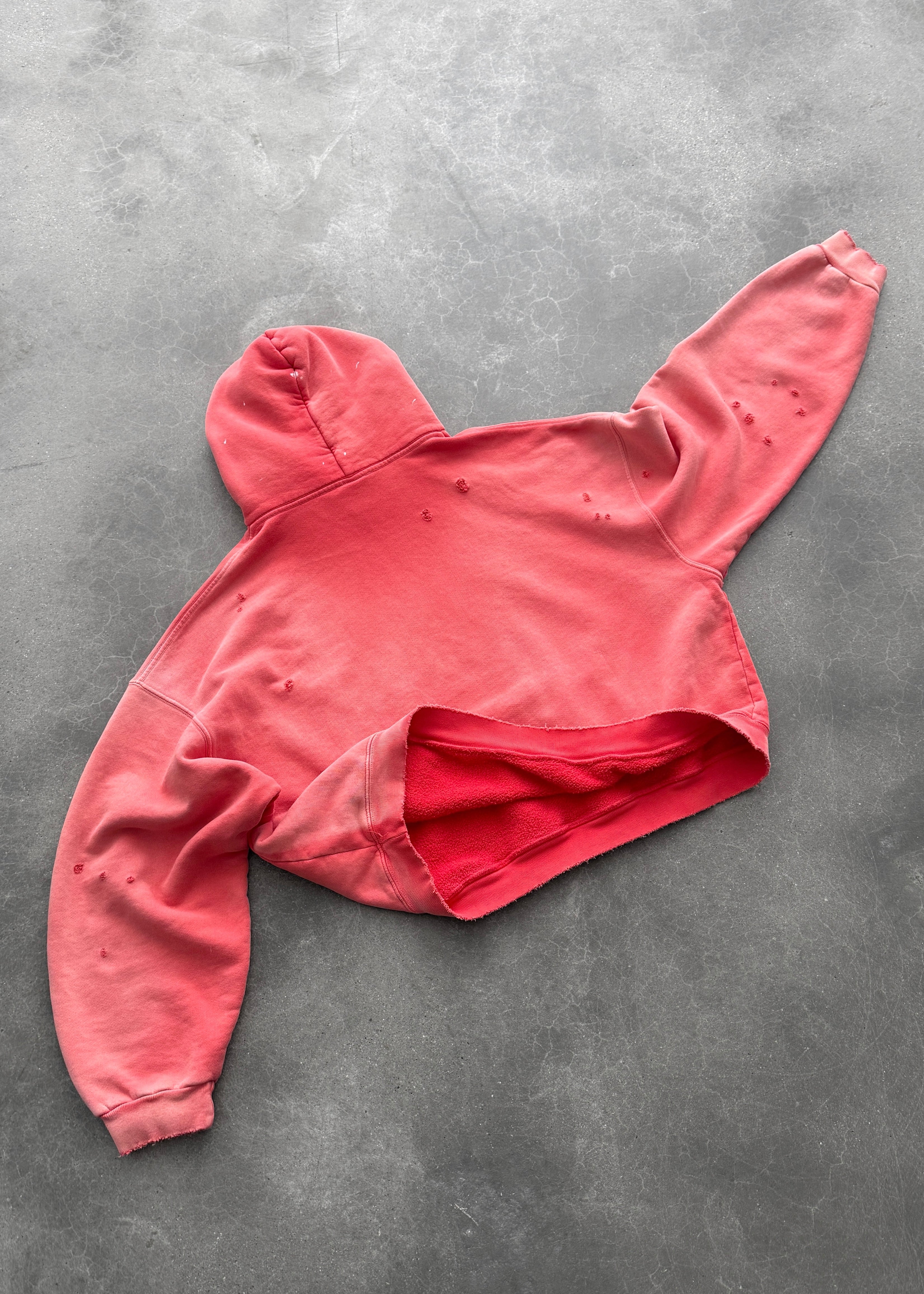 "WATCH-PEEKER" HOODIE - SUN FADED RED