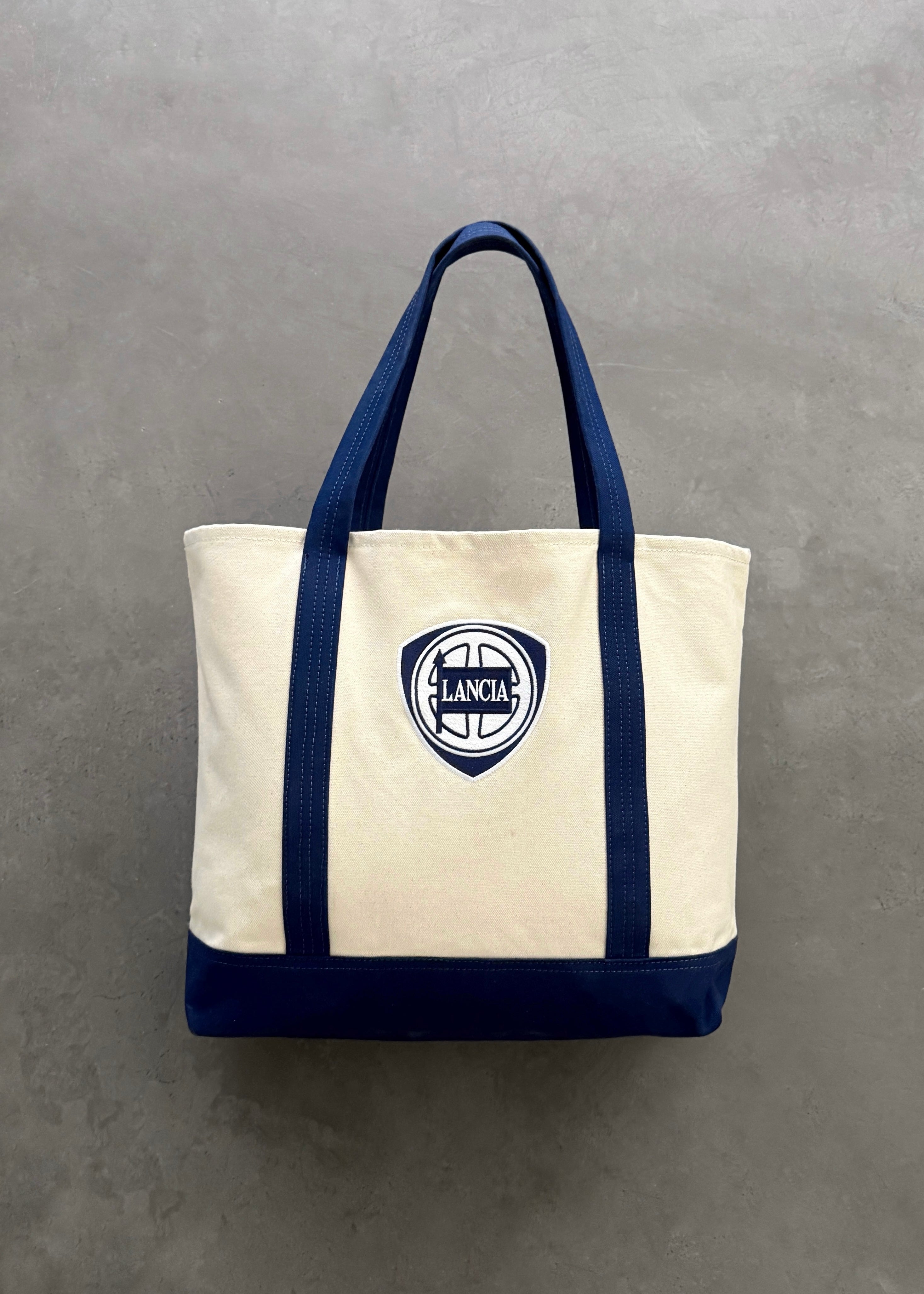 AKIMBO x LANCIA® TOTE BAG