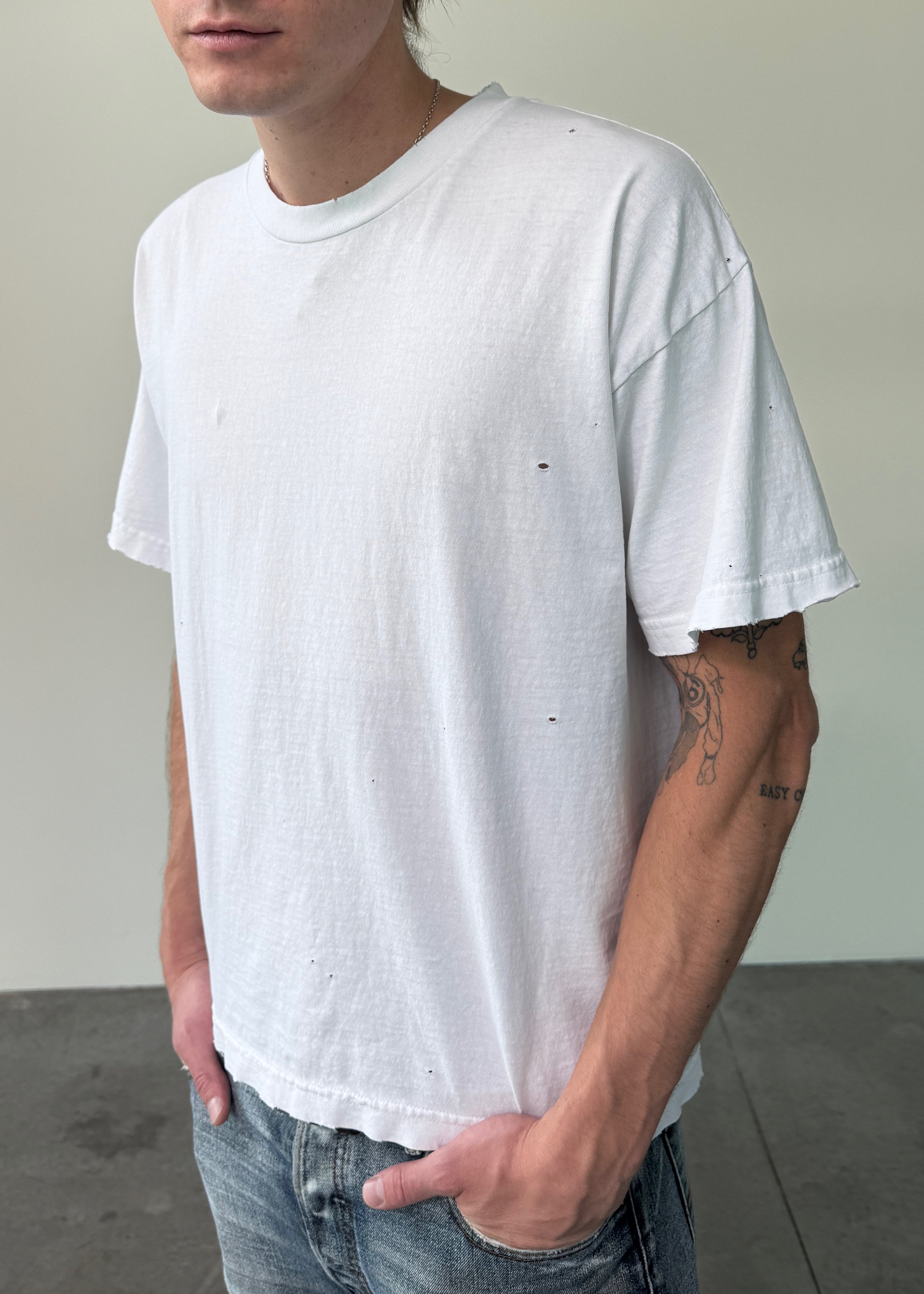 DISTRESSED “1999” BLANK TEE - WHITE