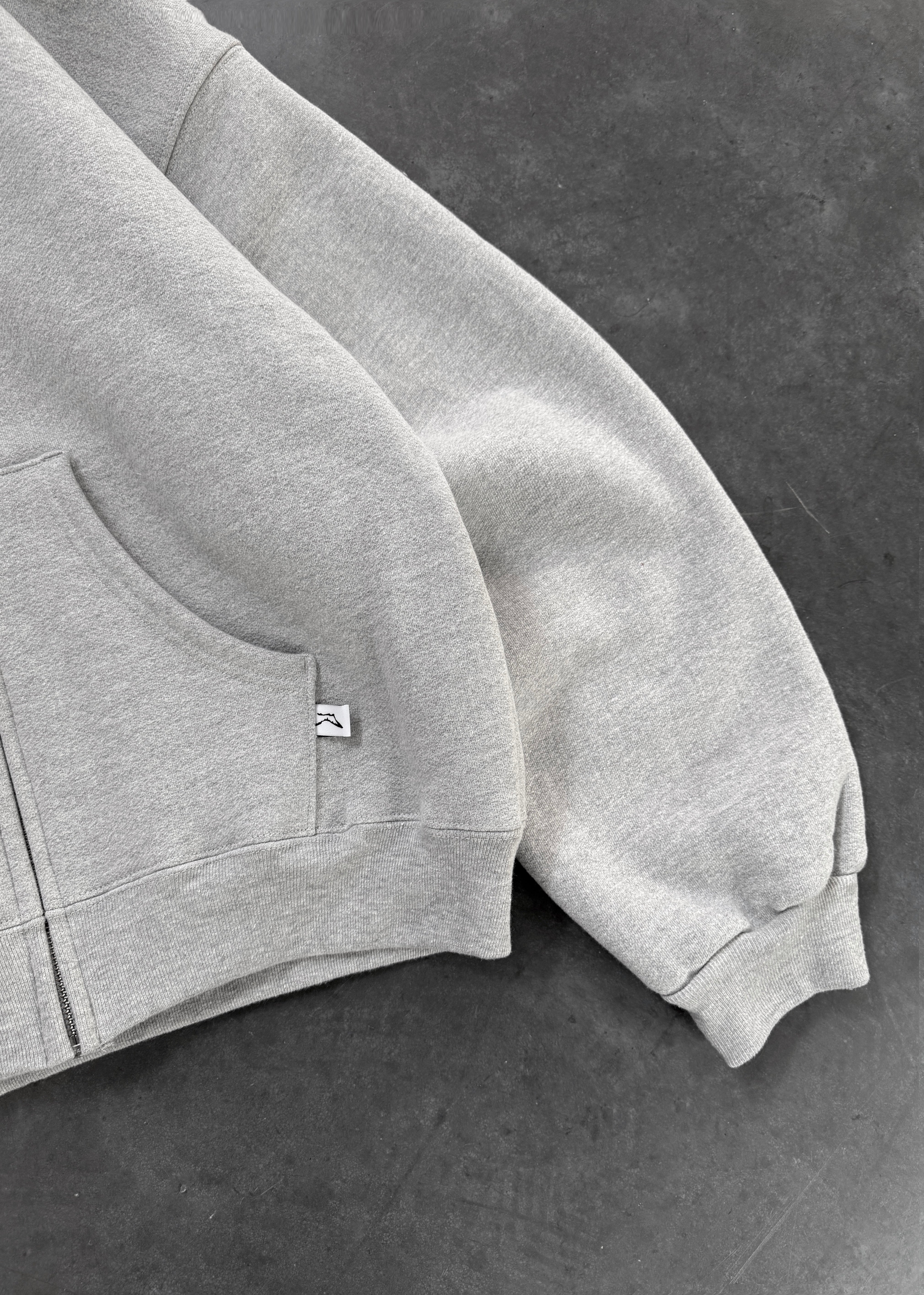 AKIMBO ZIP-UP HOODIE - HEATHER GREY
