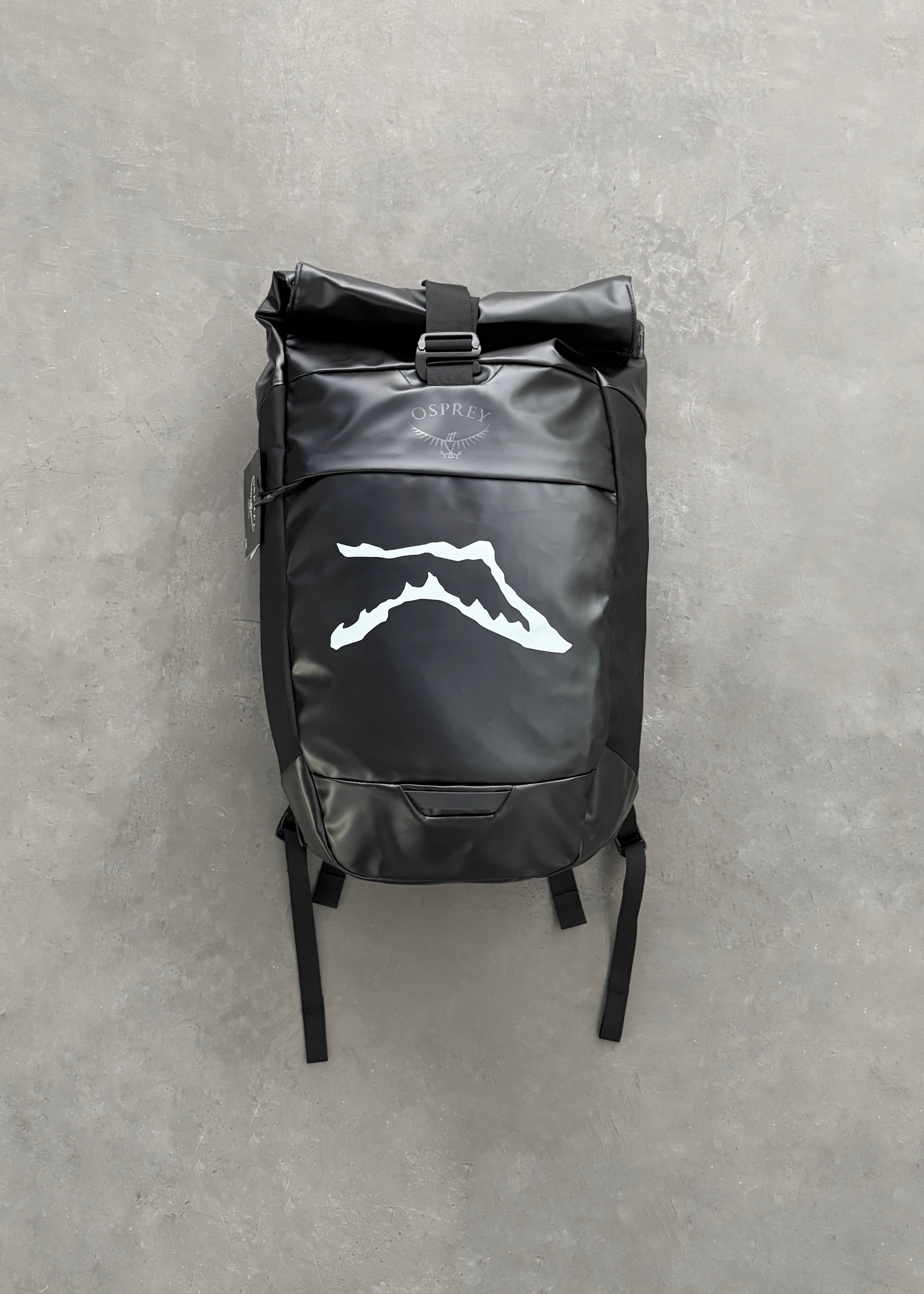 AKIMBO x OSPREY TRANSPORTER ROLL TOP - BLACK