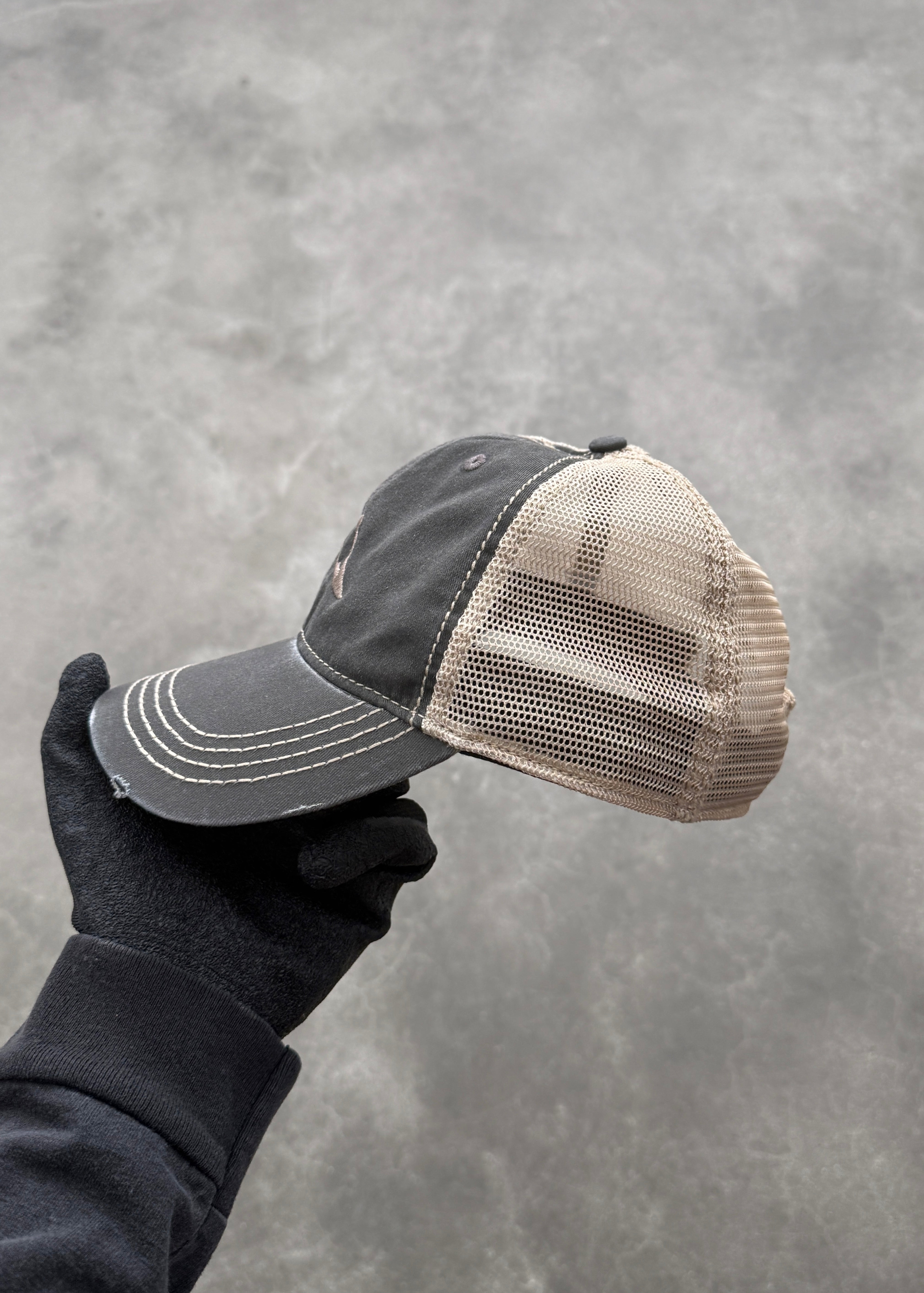 Distressed Mesh Cap - Black