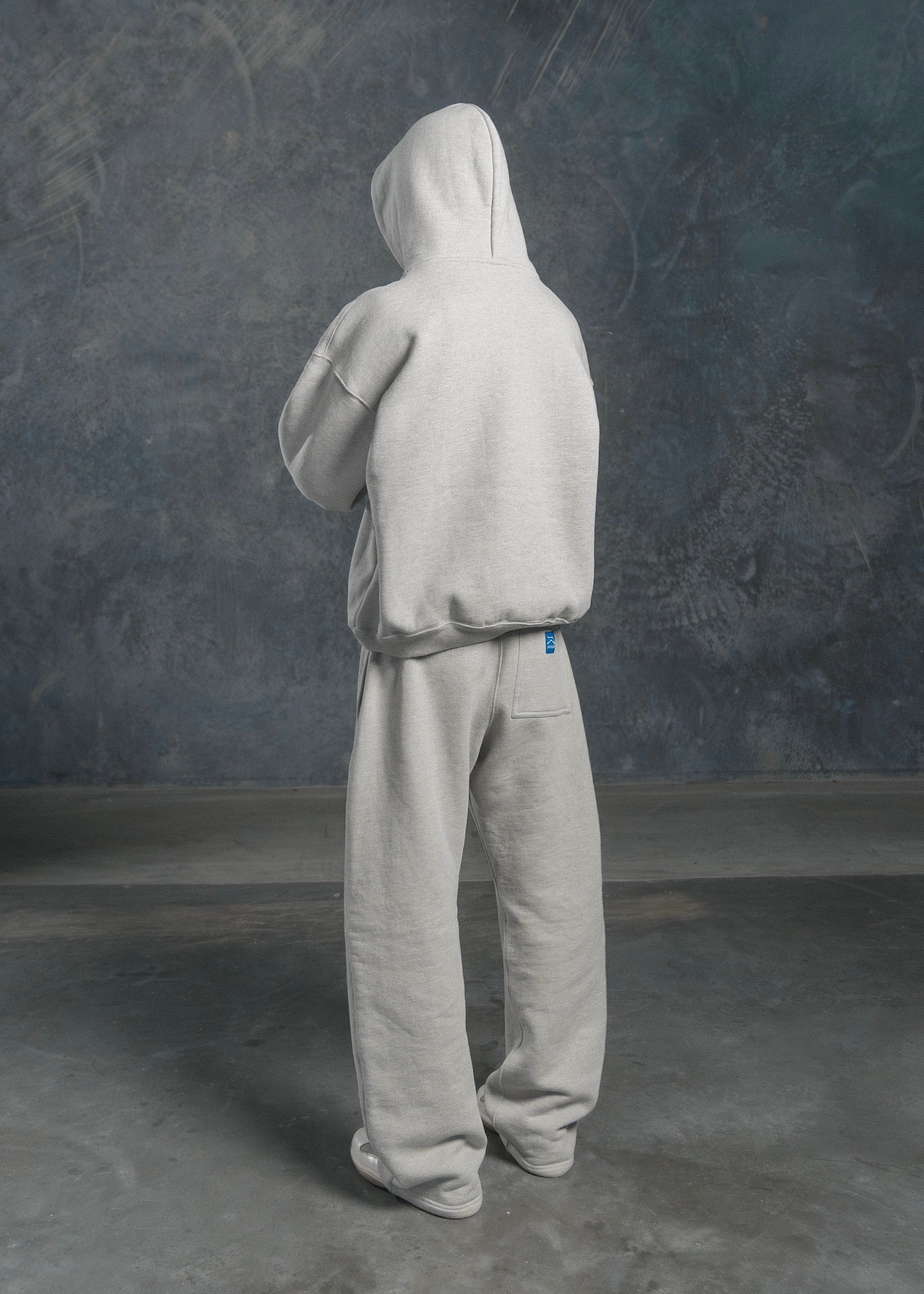 AKIMBO HOODIE - HEATHER GREY