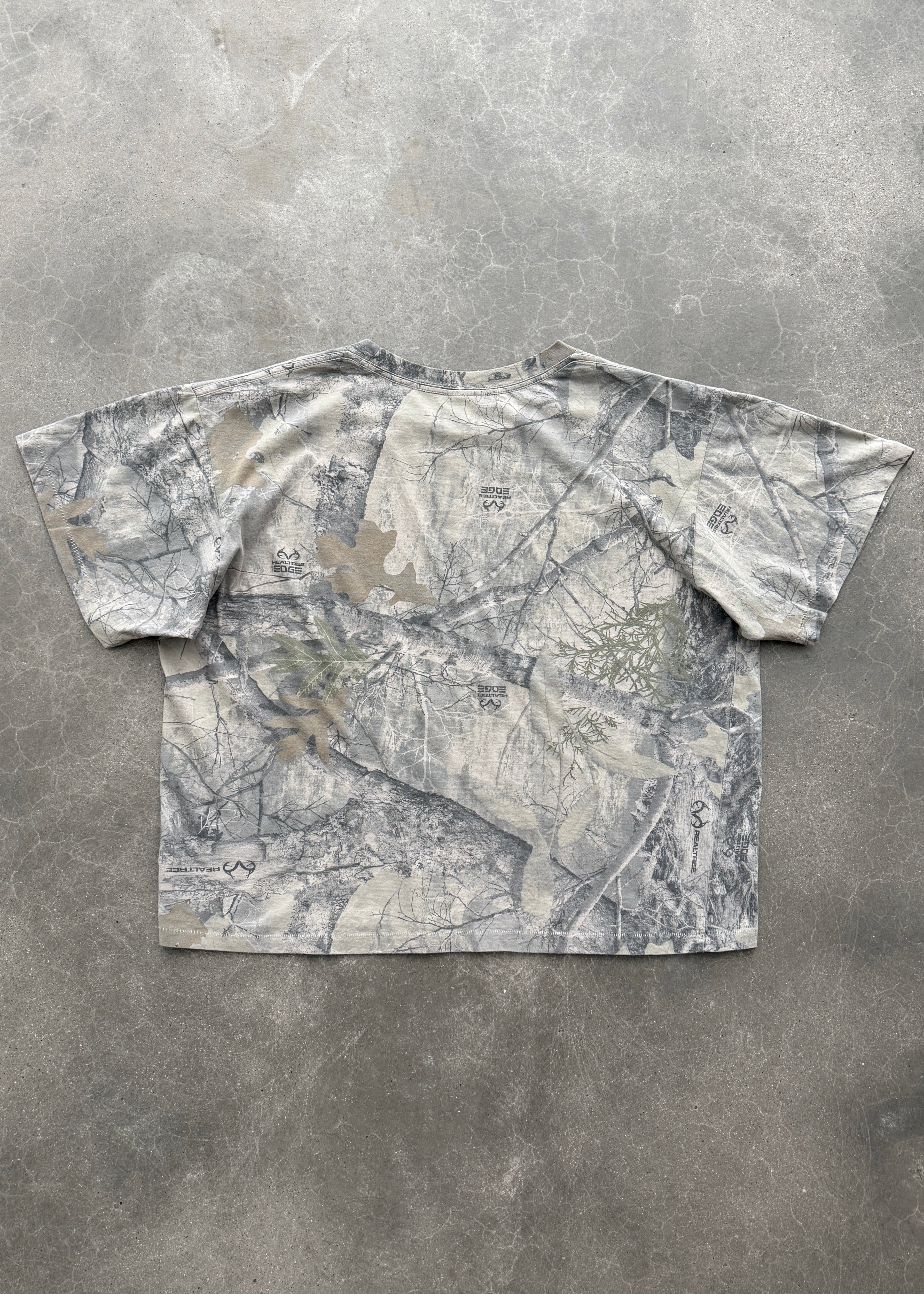 "CHAIN-PEEKER" LIGHT-WEIGHT TEE - REALTREE® CAMO