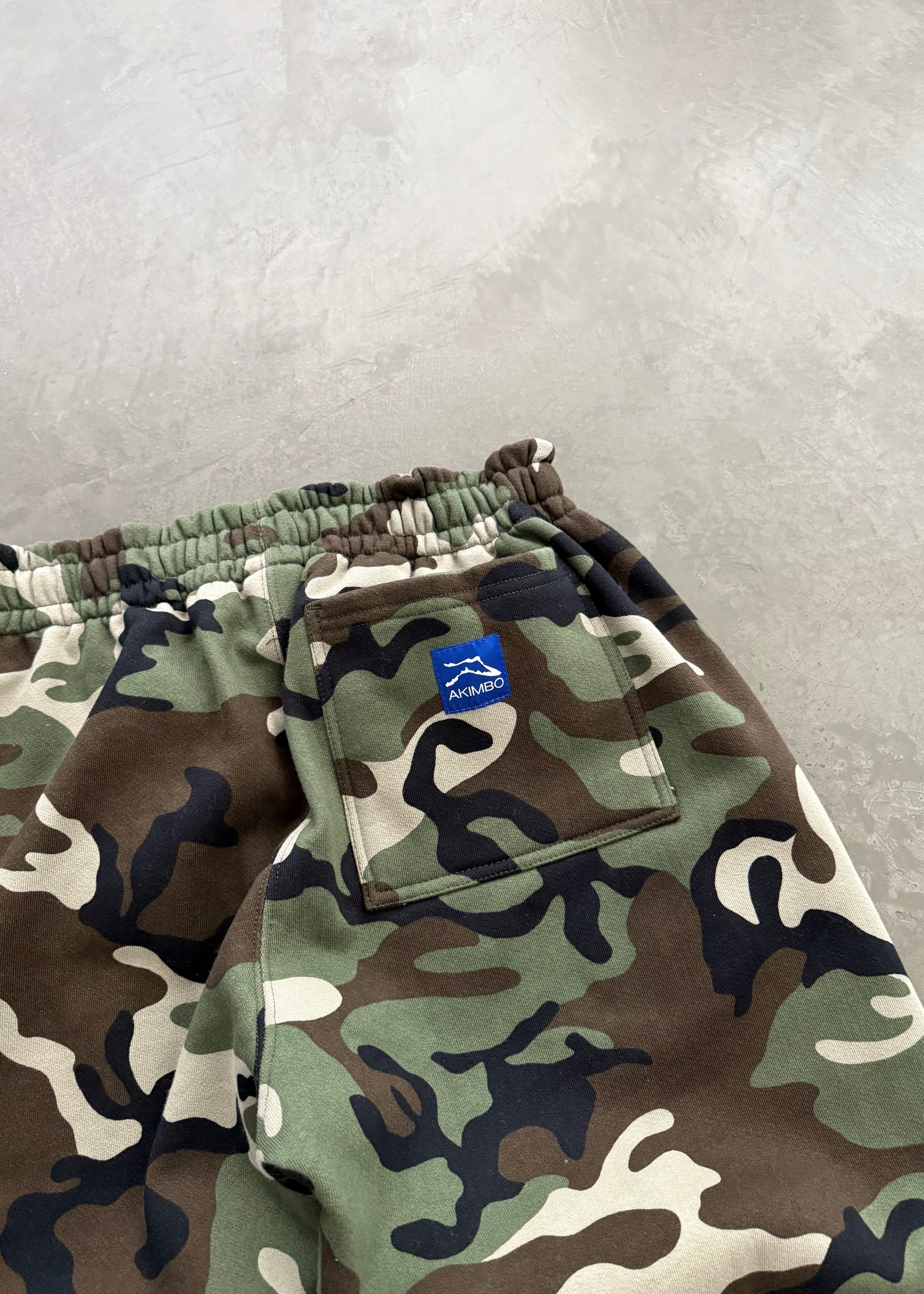 AKIMBO STRAIGHT-LEG SWEATPANTS - WOODLAND CAMO