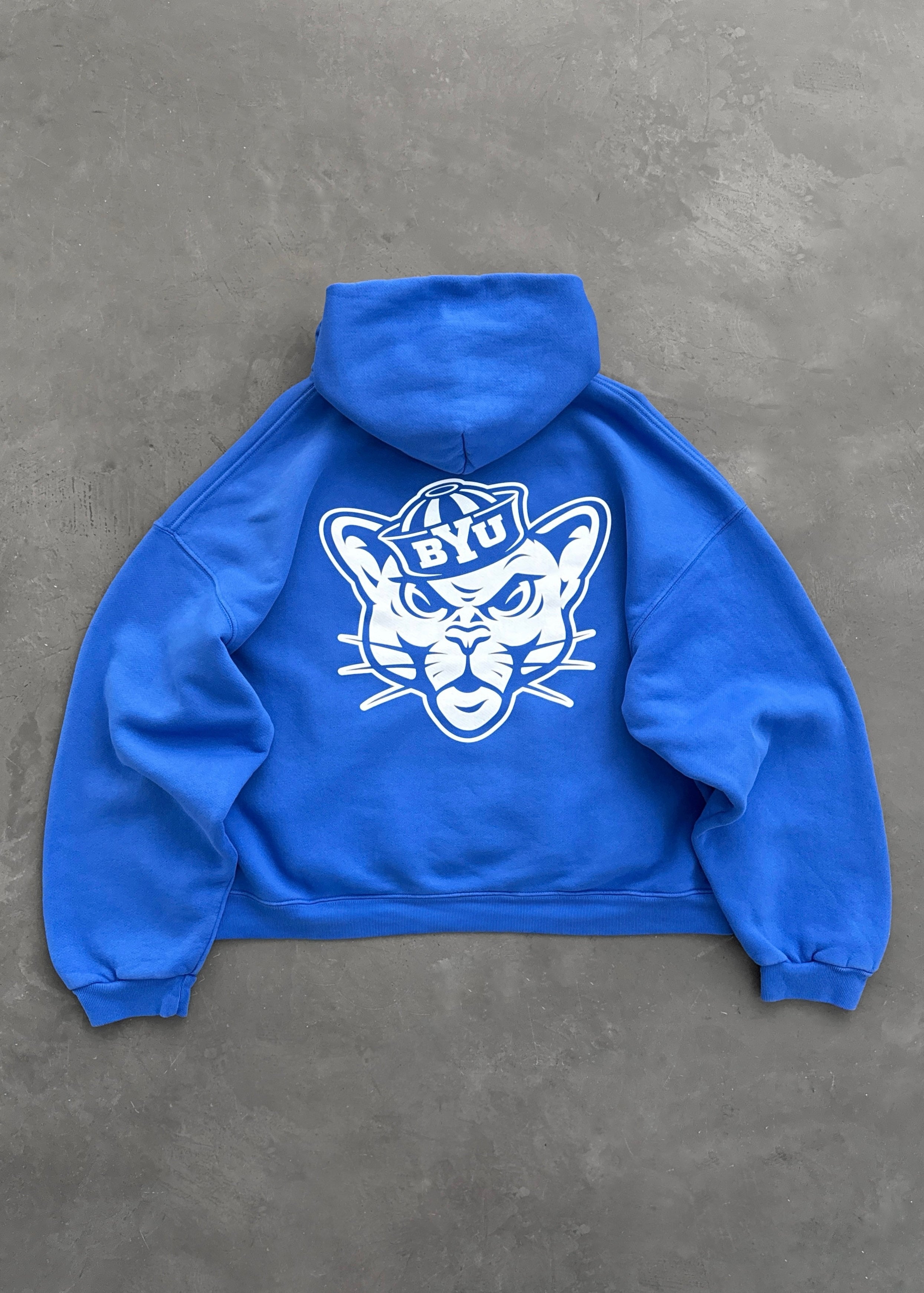 AKIMBO HOODIE - BRIGHAM YOUNG UNIVERSITY® STAPLE