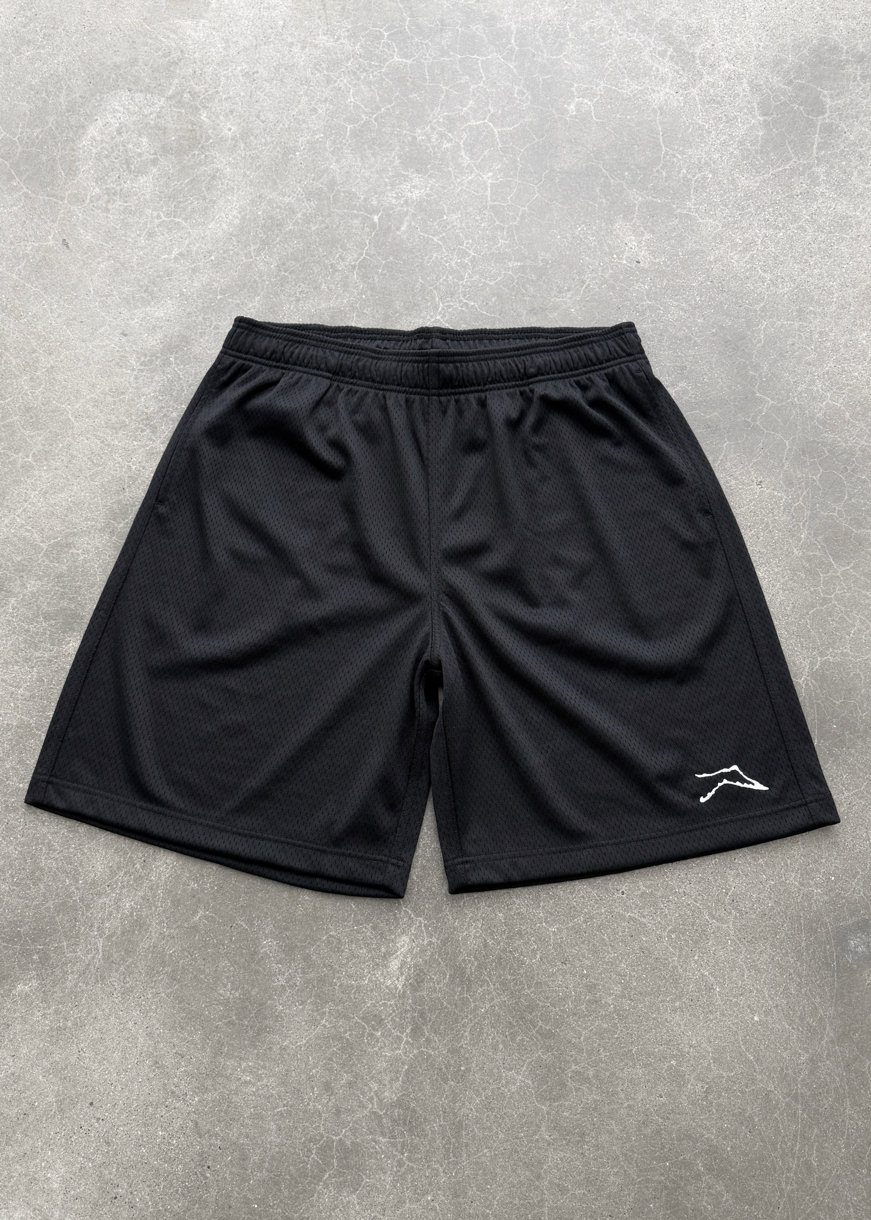 RANGE MESH SHORTS - BLACK