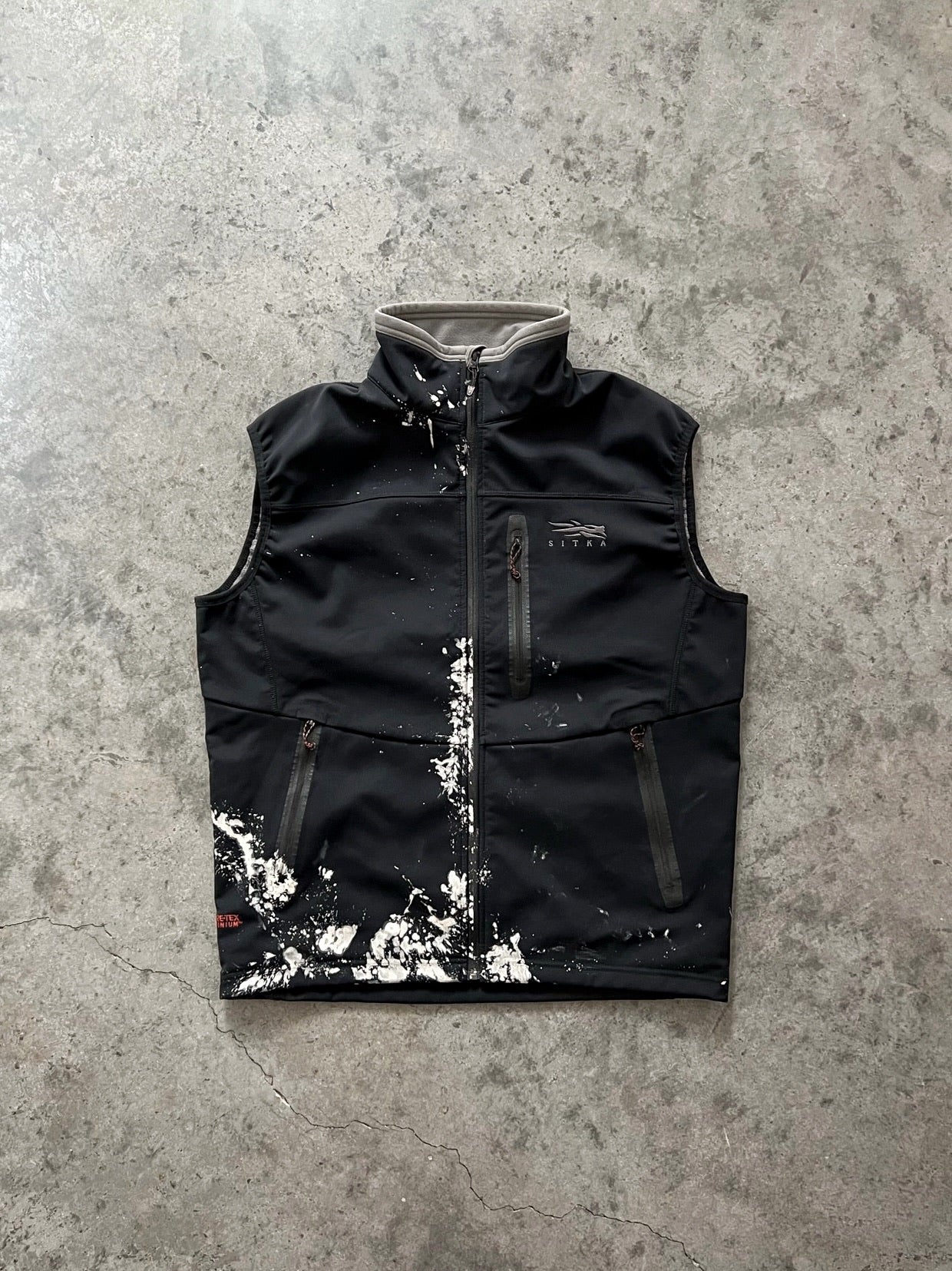 SITKA BLACK PAINTERS VEST 2010S AKIMBO CLUB