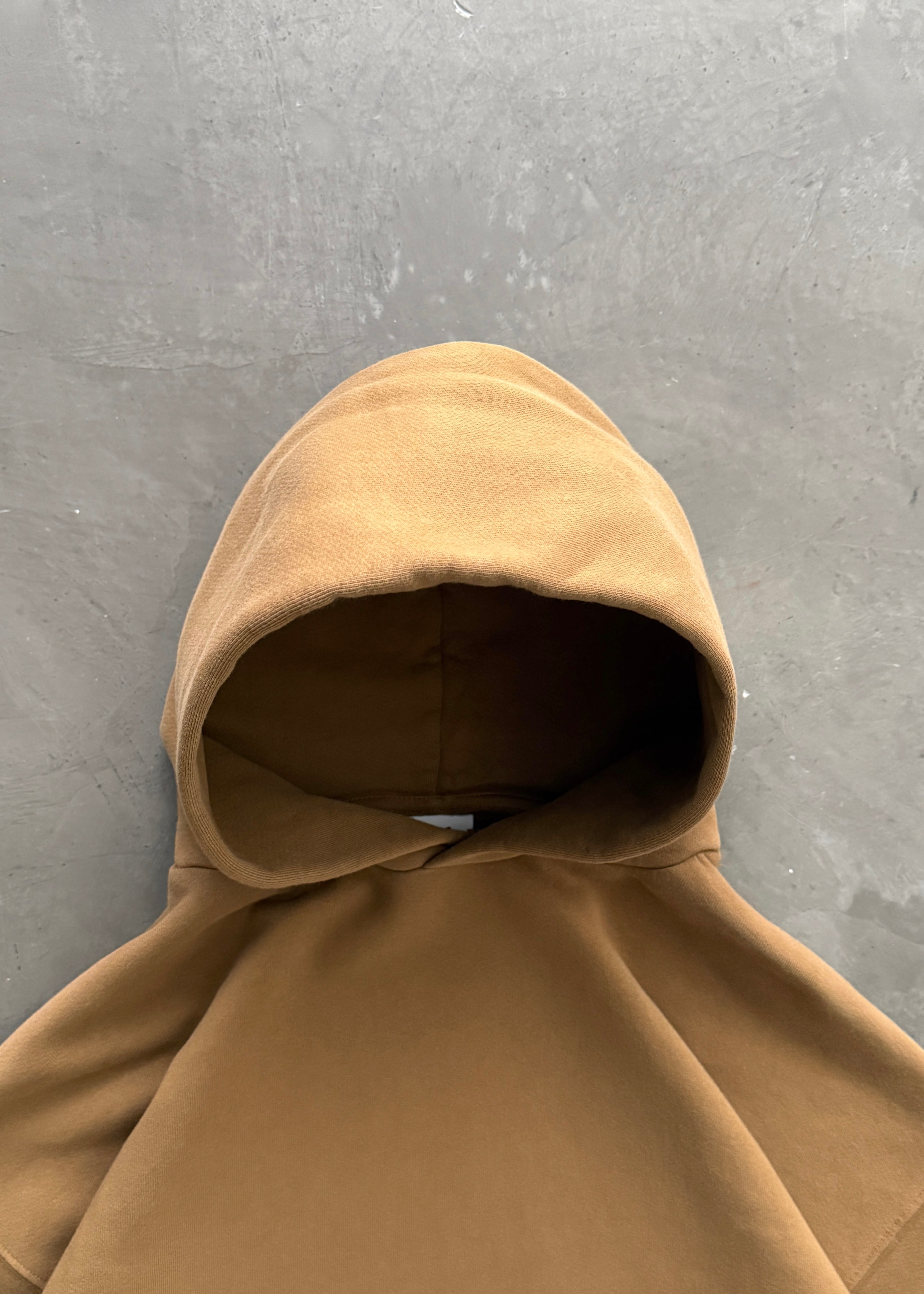AKIMBO HOODIE - TOBACCO