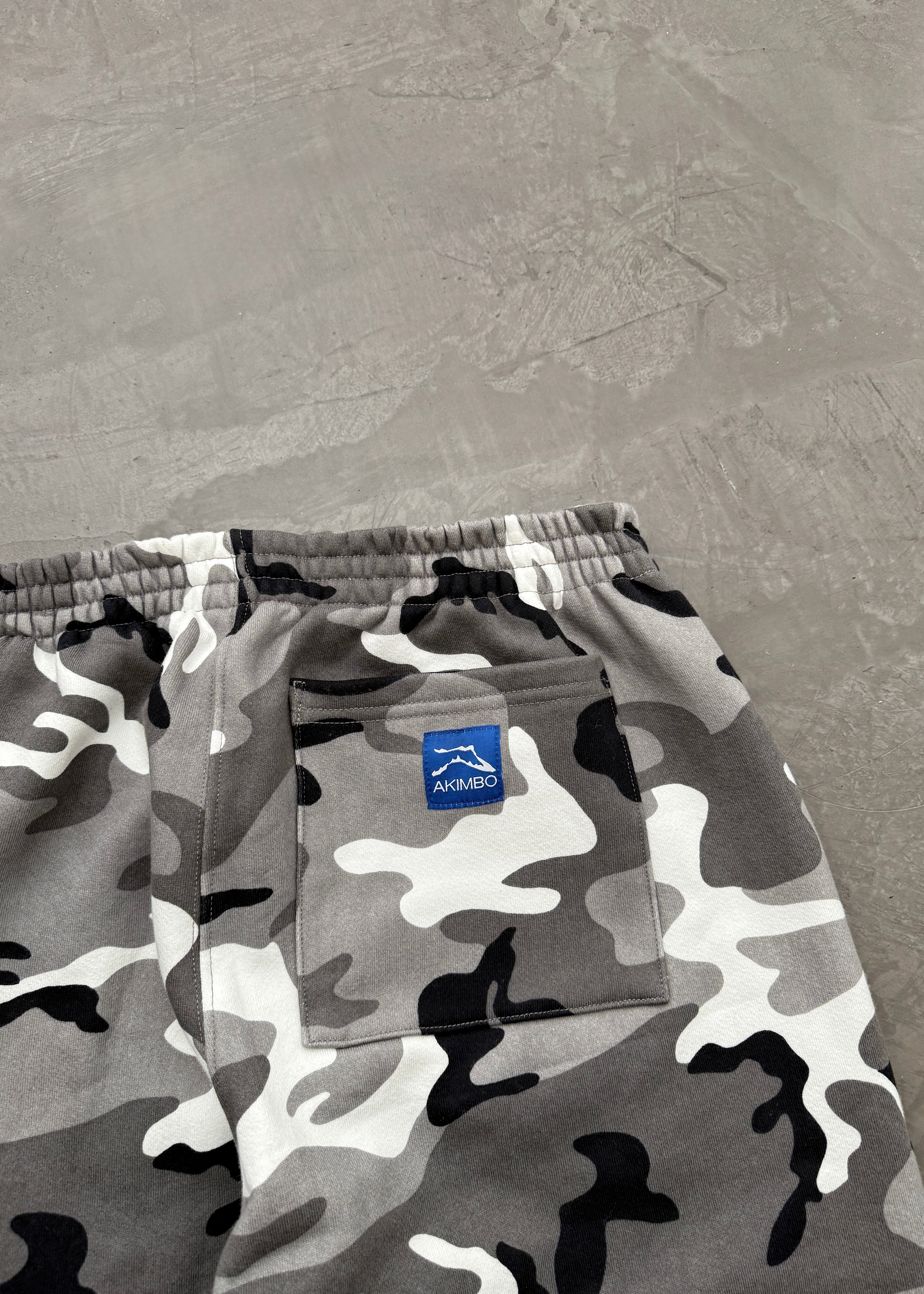 AKIMBO STRAIGHT-LEG SWEATPANTS - SNOW CAMO