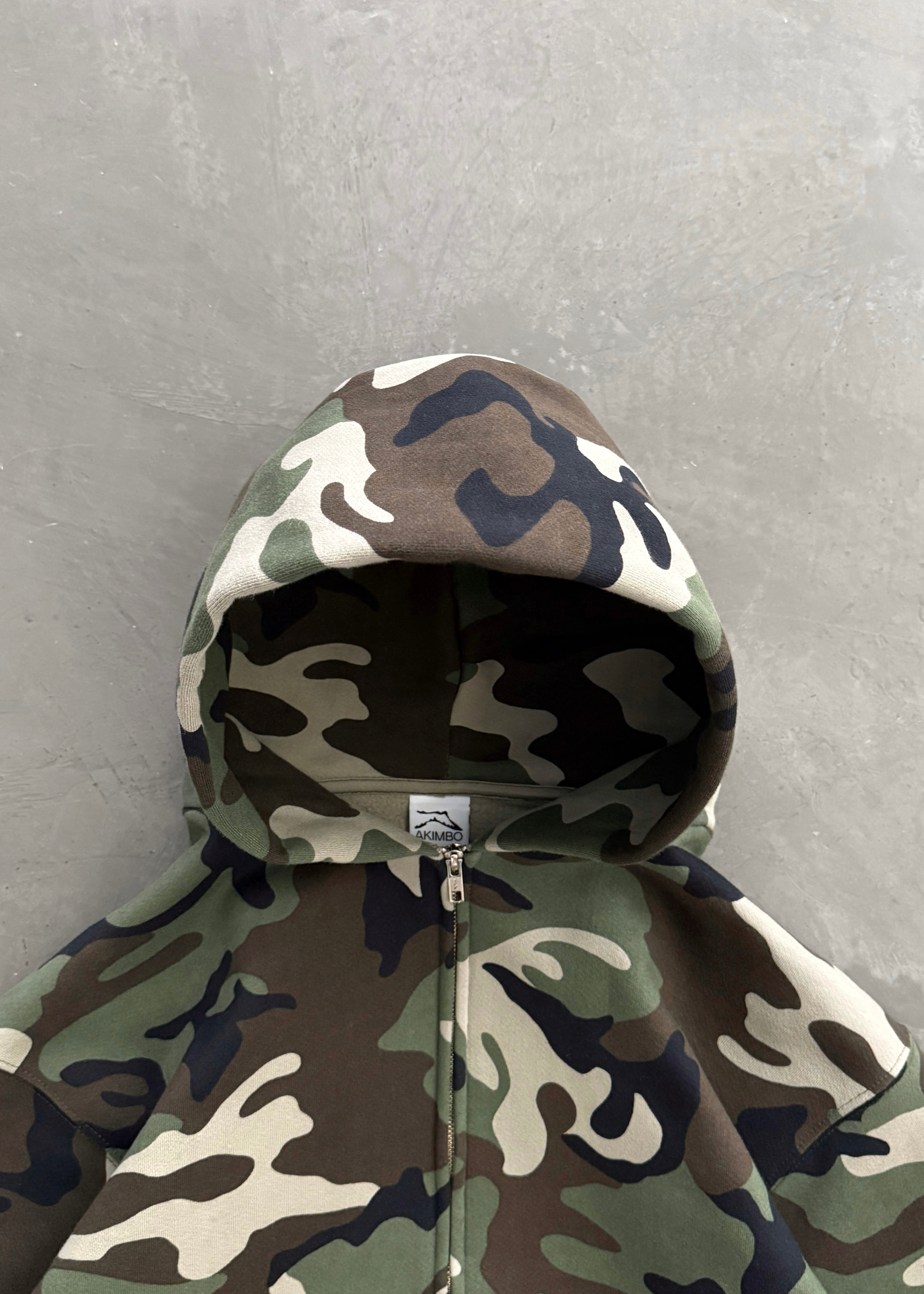 AKIMBO ZIP-UP HOODIE - WOODLAND CAMO