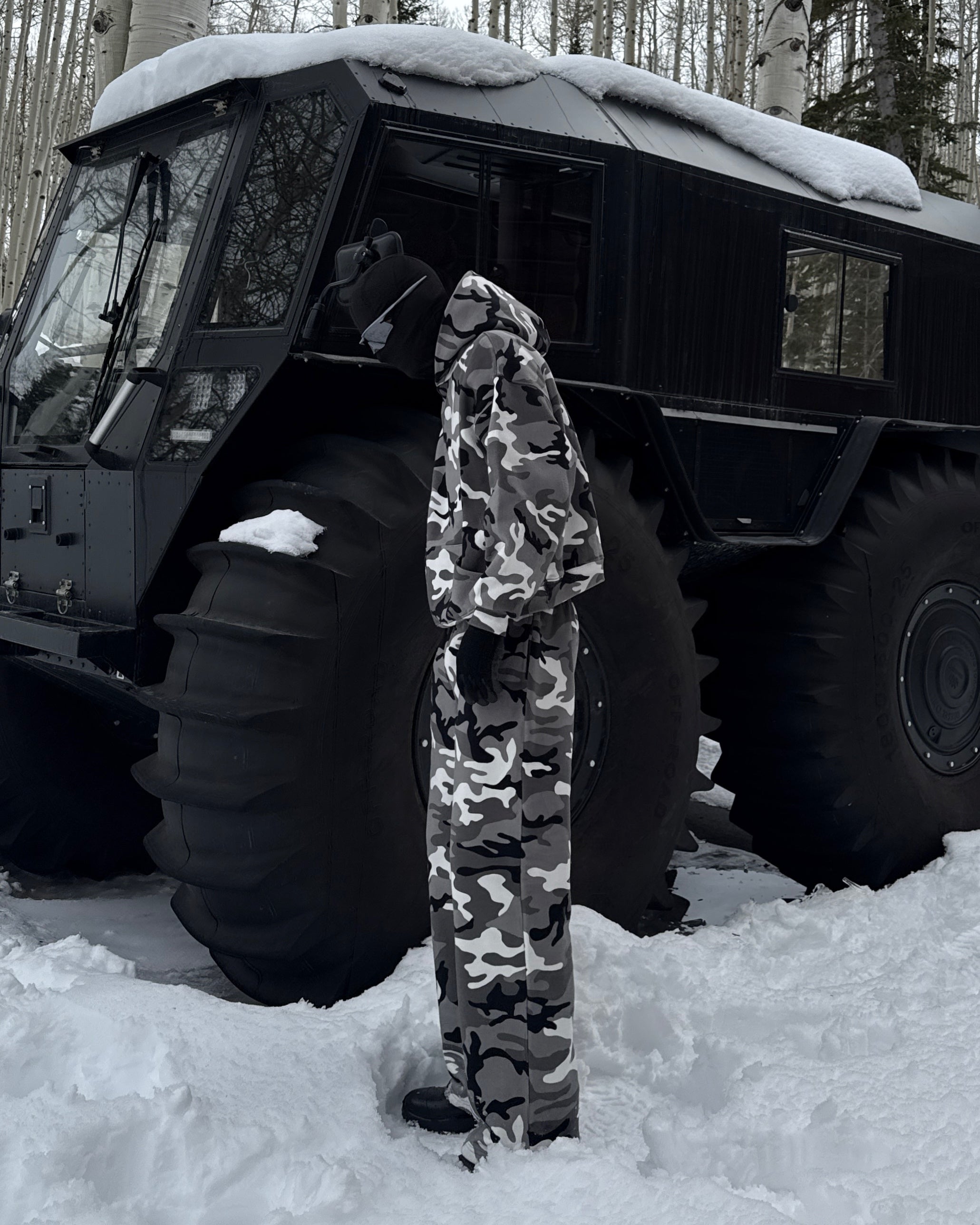 AKIMBO STRAIGHT-LEG SWEATPANTS - SNOW CAMO