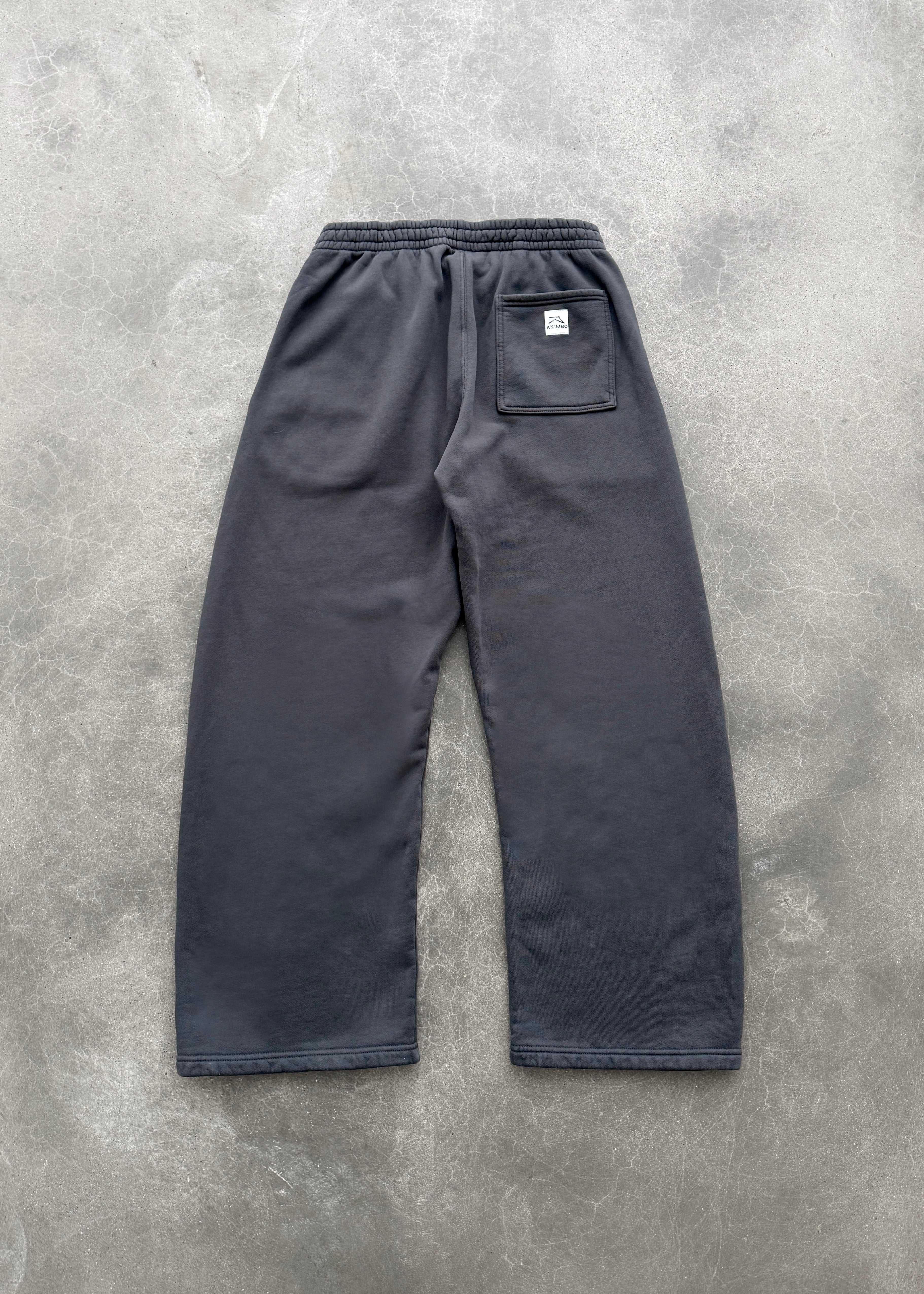 STRAIGHT-LEG SWEATPANTS - CHARCOAL