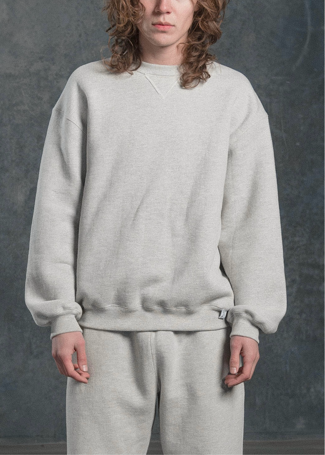 AKIMBO CREWNECK - HEATHER GREY