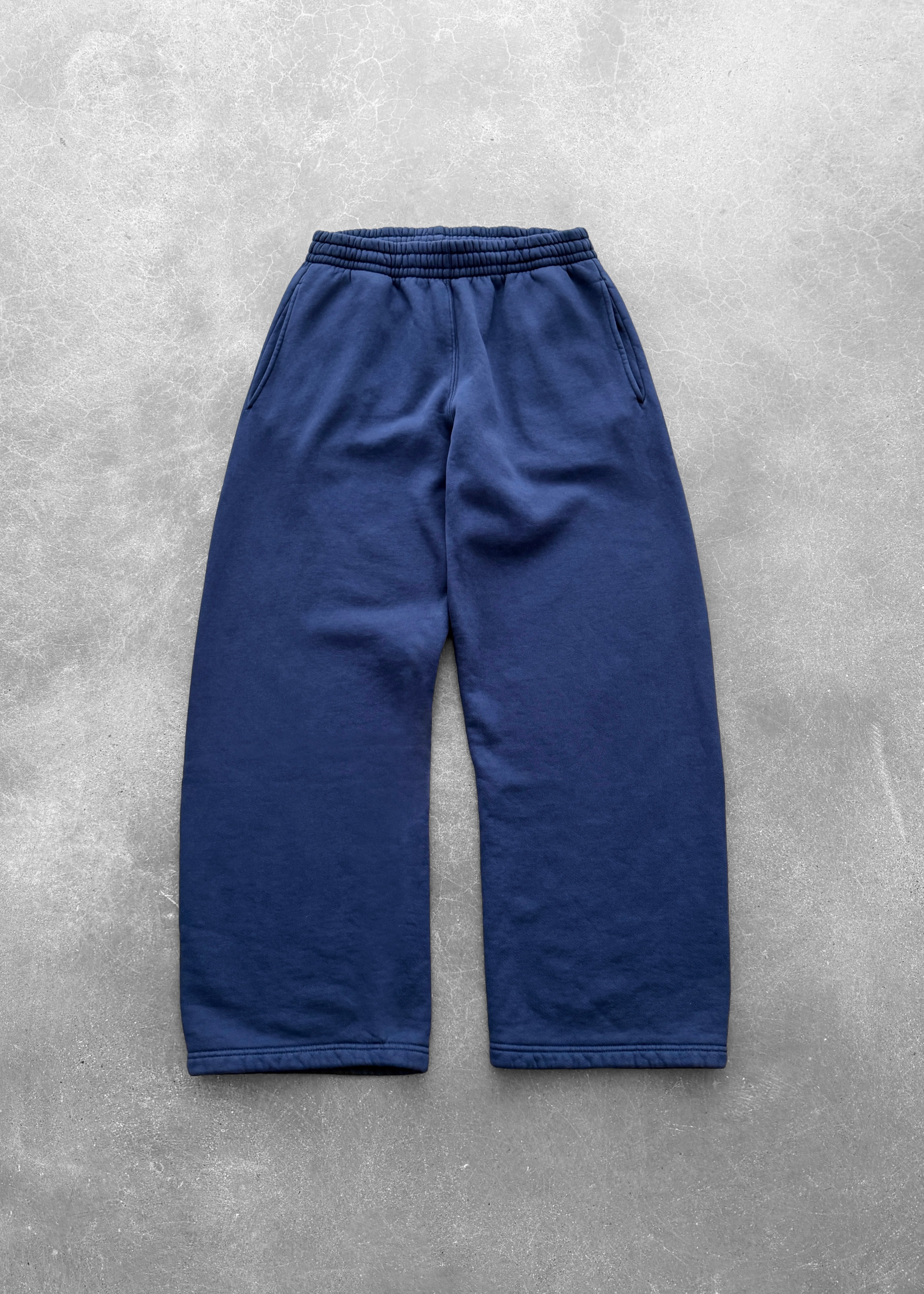 STRAIGHT-LEG SWEATPANTS - NAVY