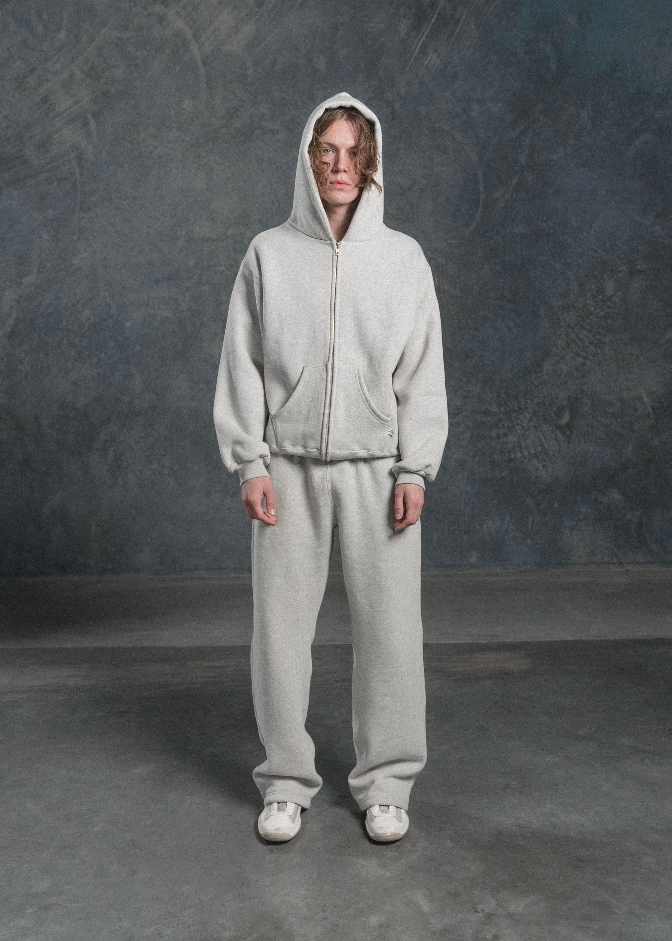 AKIMBO ZIP-UP HOODIE - HEATHER GREY