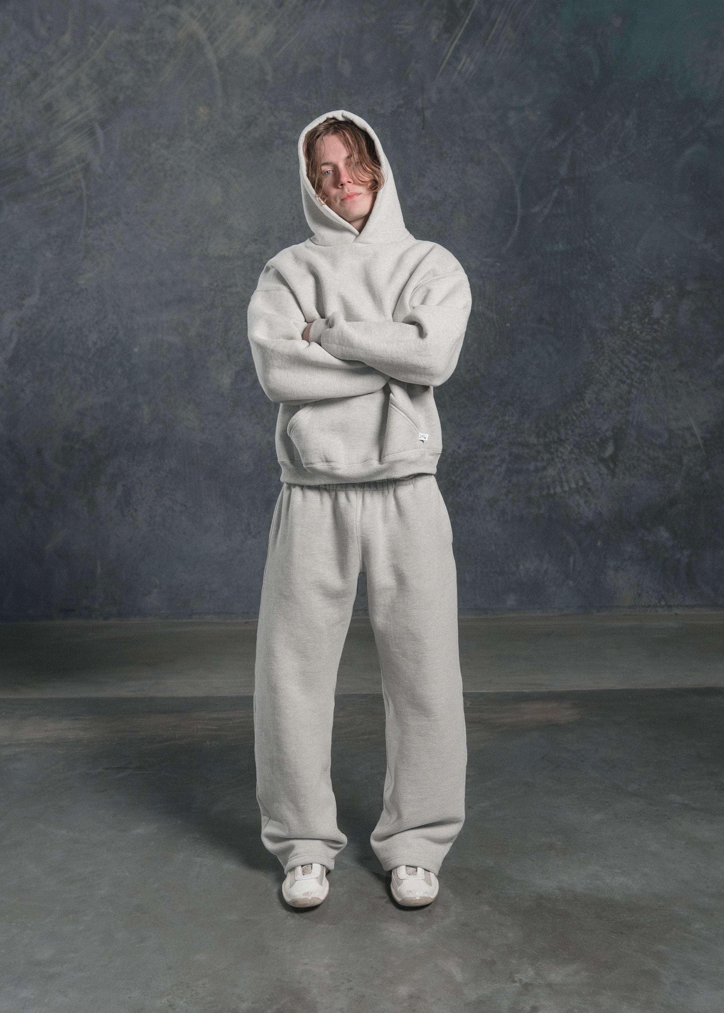 AKIMBO HOODIE - HEATHER GREY