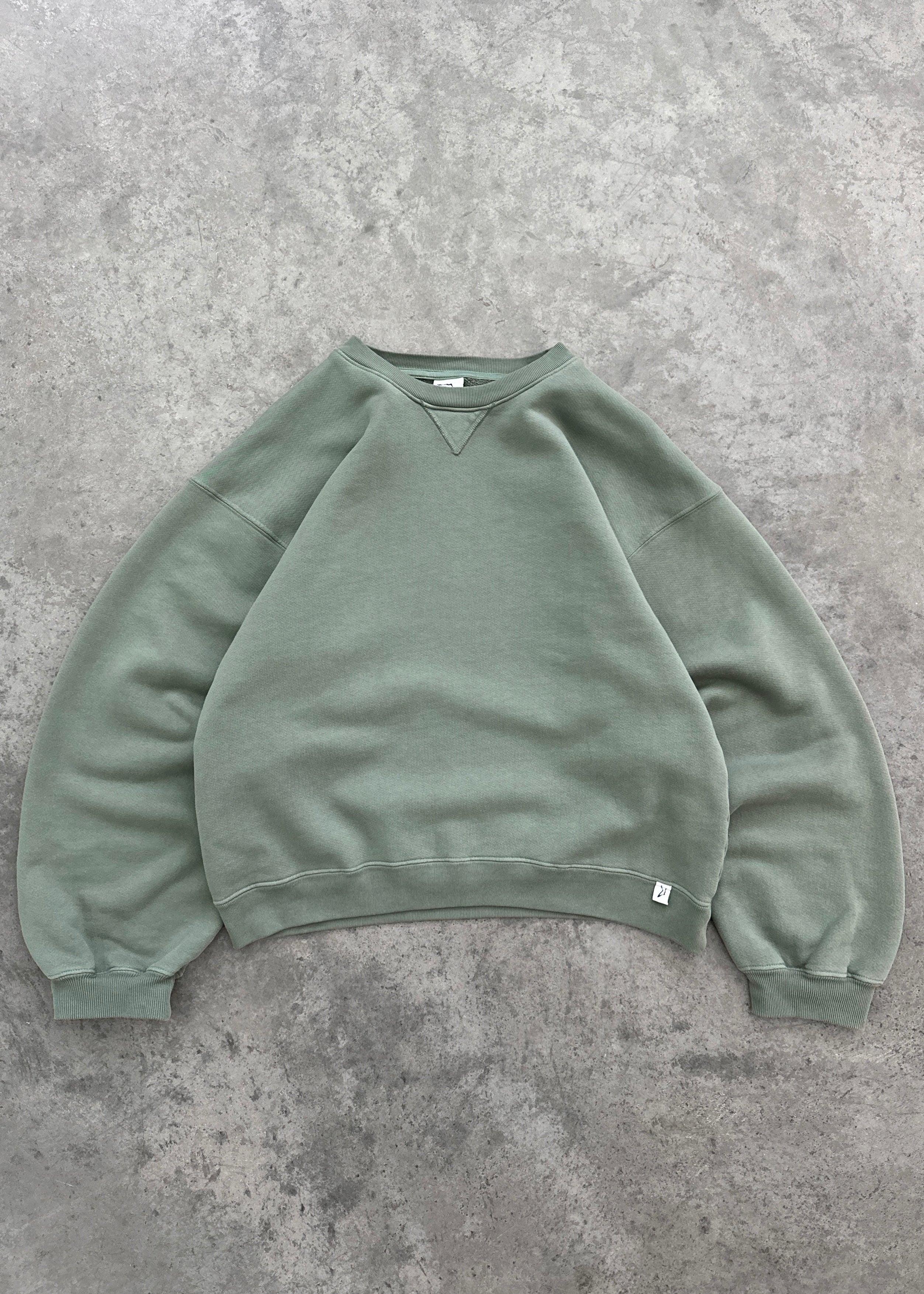 AKIMBO CREWNECK - SAGE