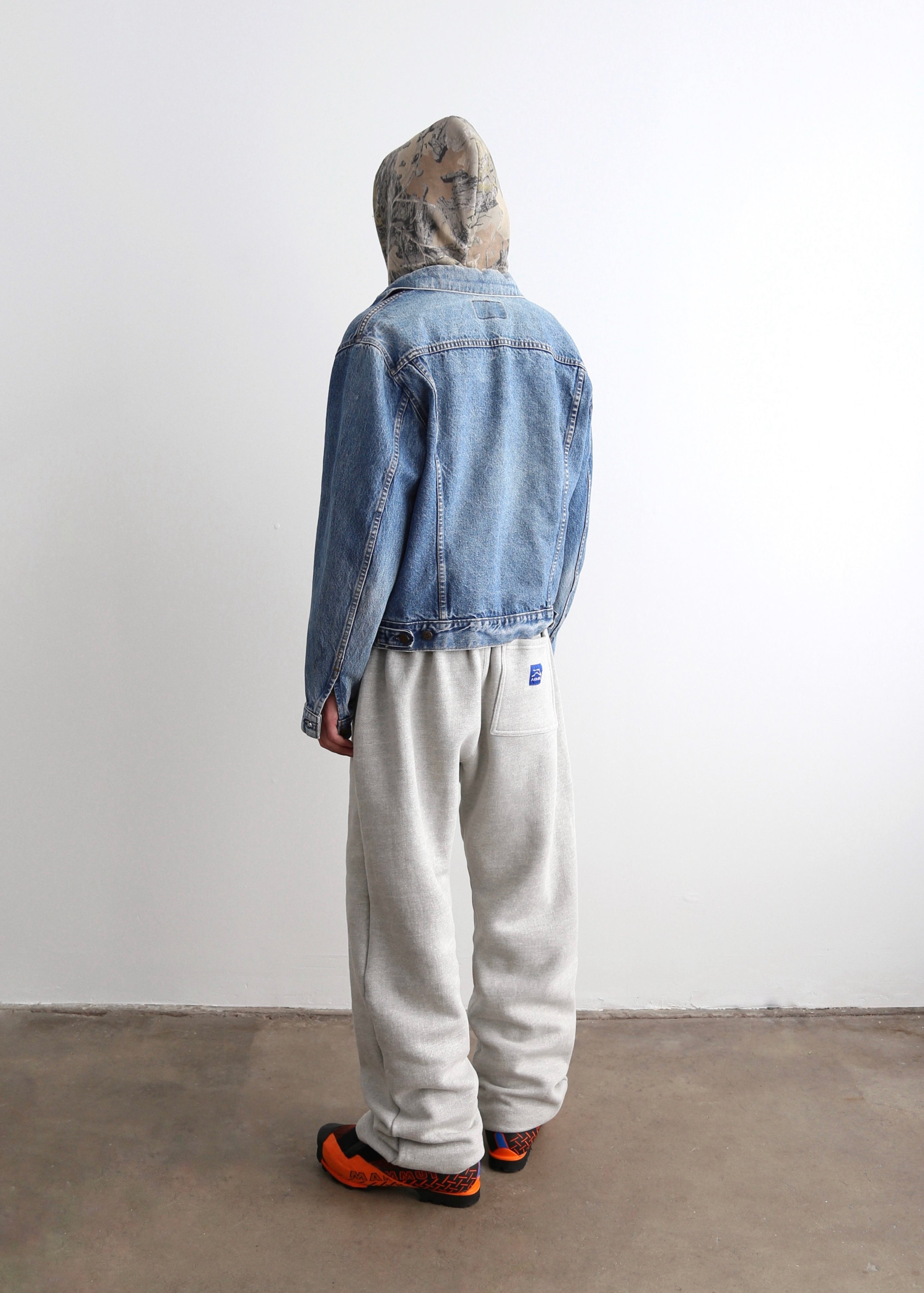 STRAIGHT-LEG SWEATPANTS - HEATHER GREY