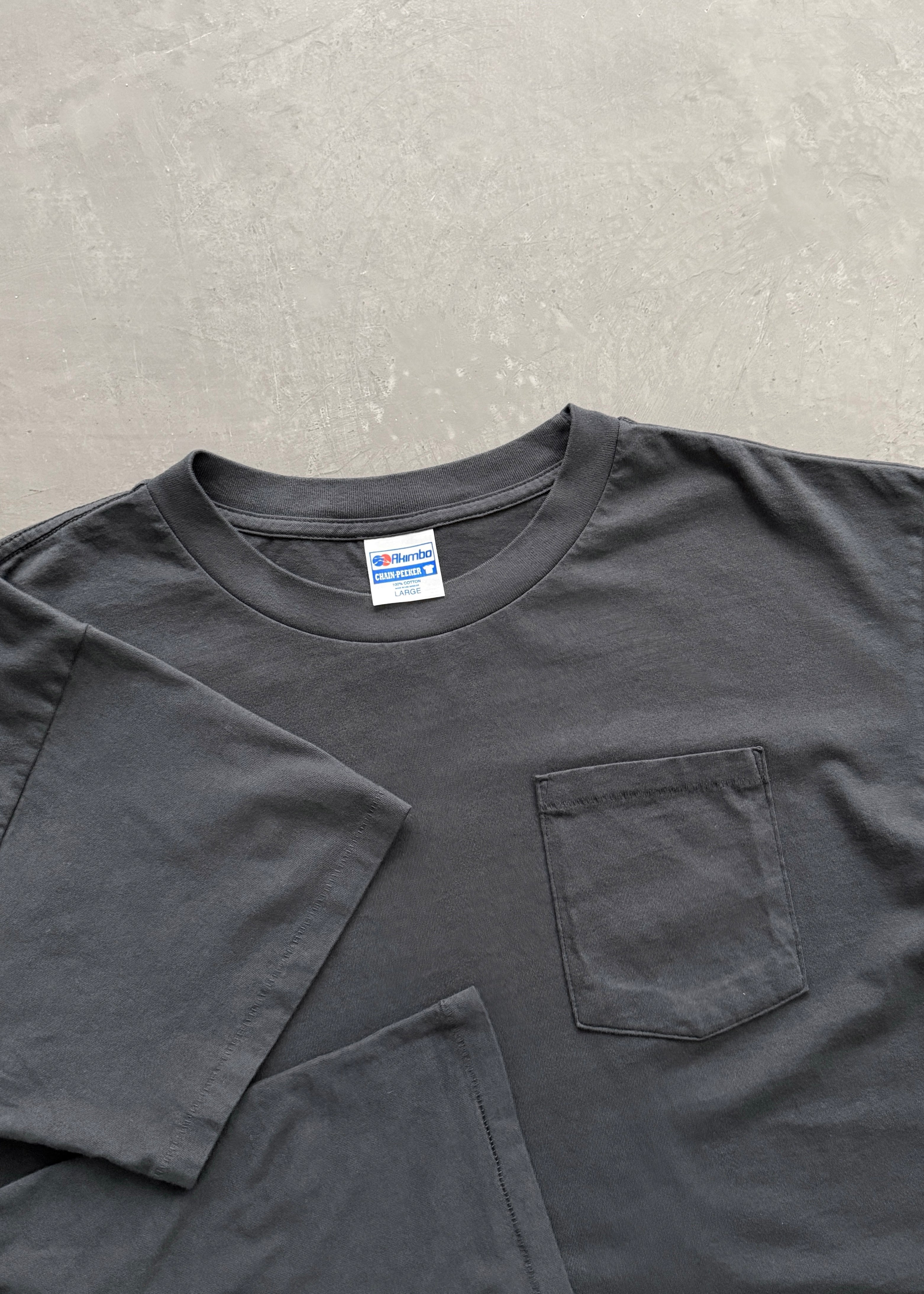 “CHAIN-PEEKER” MID-WEIGHT POCKET TEE - BLACK