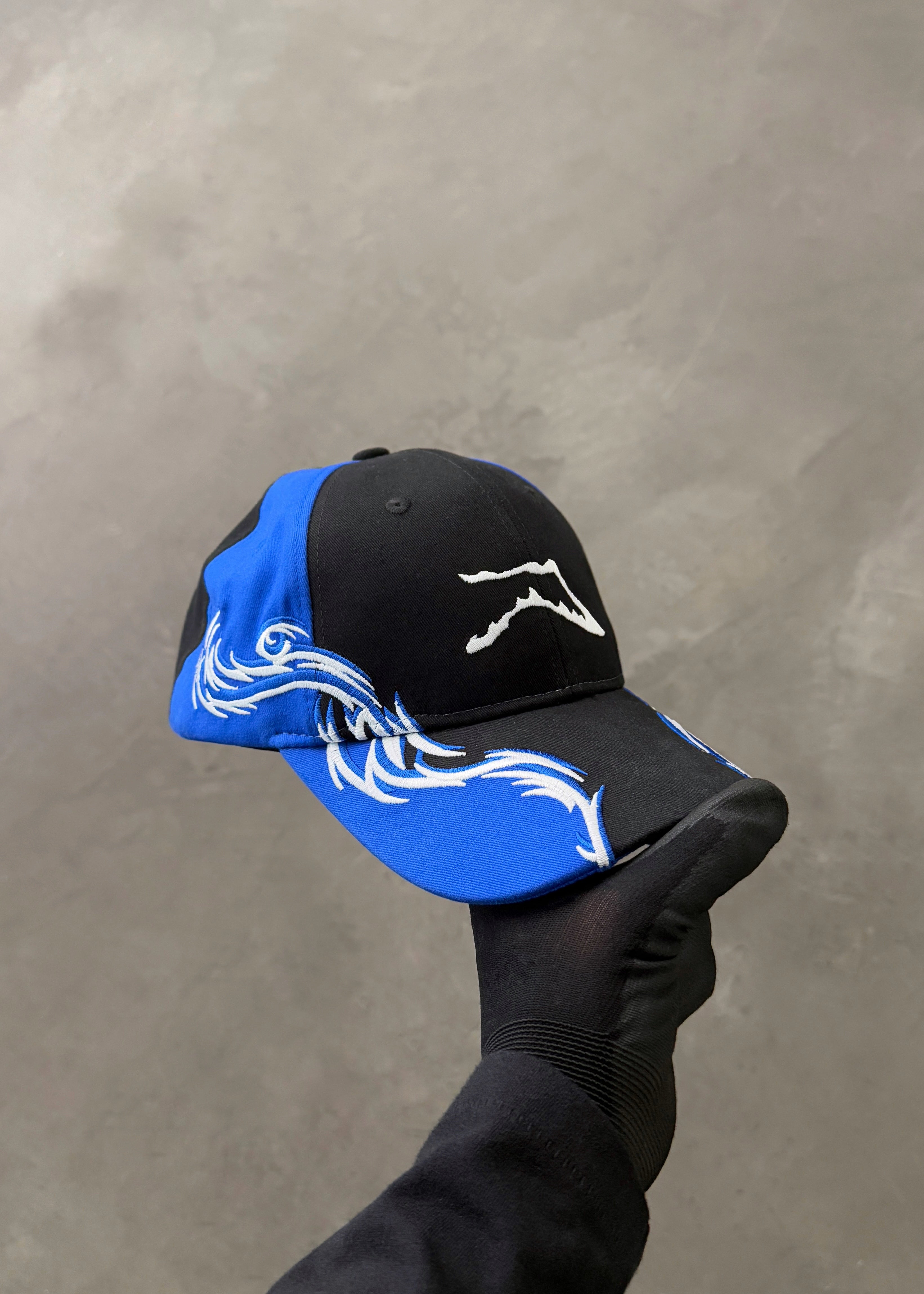 AKIMBO RANGE FLAME RACING CAP - BLUE