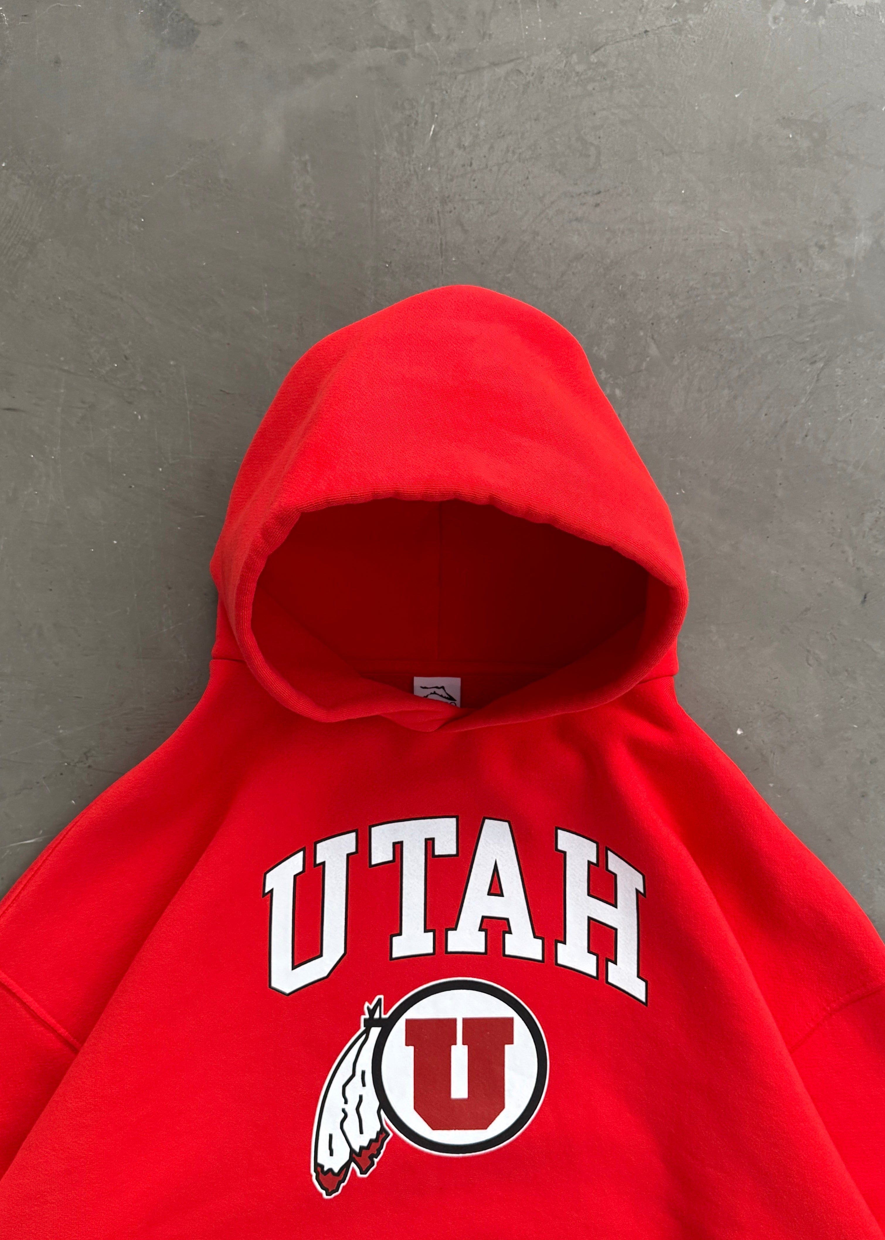AKIMBO HOODIE - UNIVERSITY OF UTAH® STAPLE