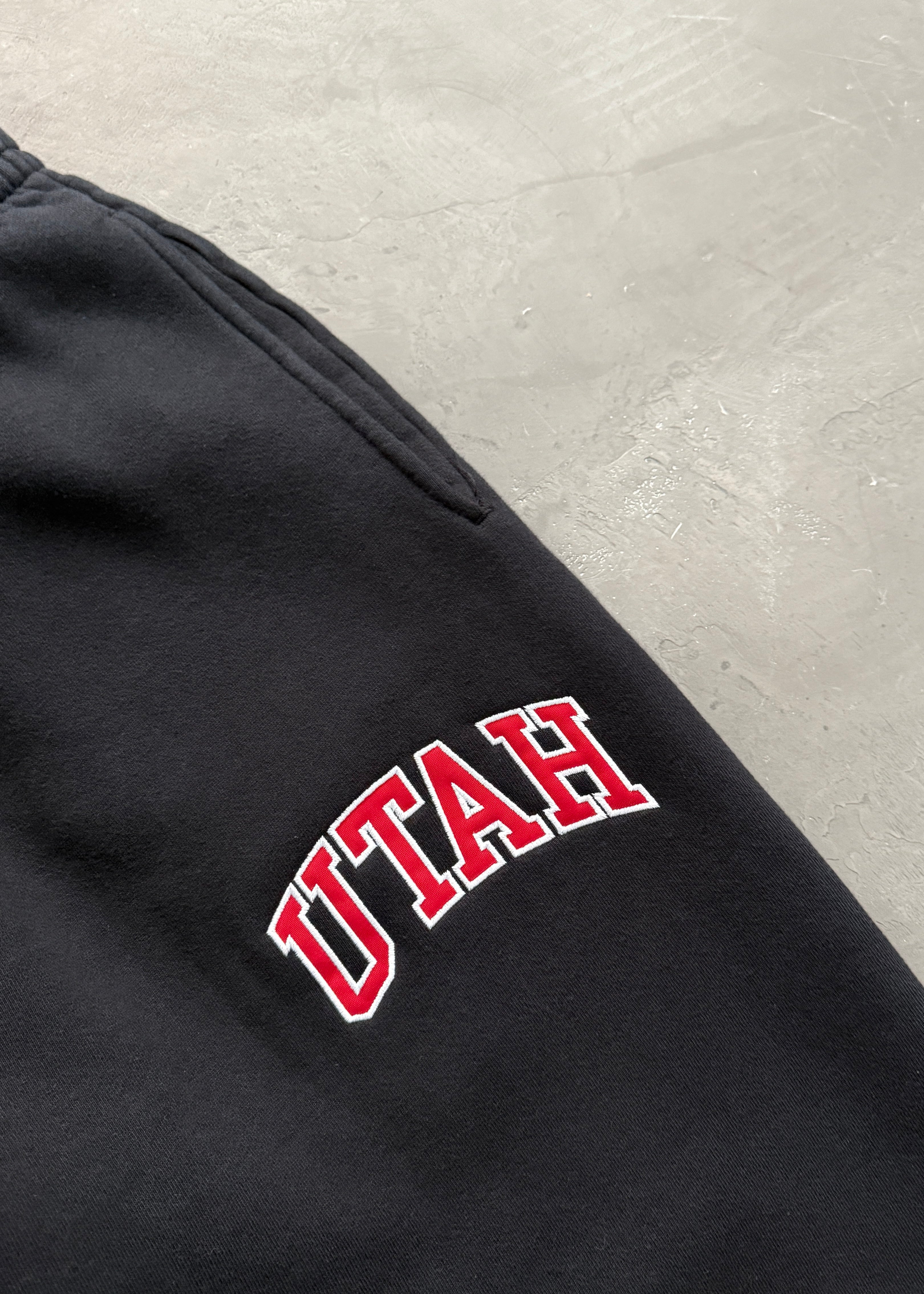 AKIMBO STRAIGHT-LEG SWEATPANTS - UNIVERSITY OF UTAH® ALTERNATE