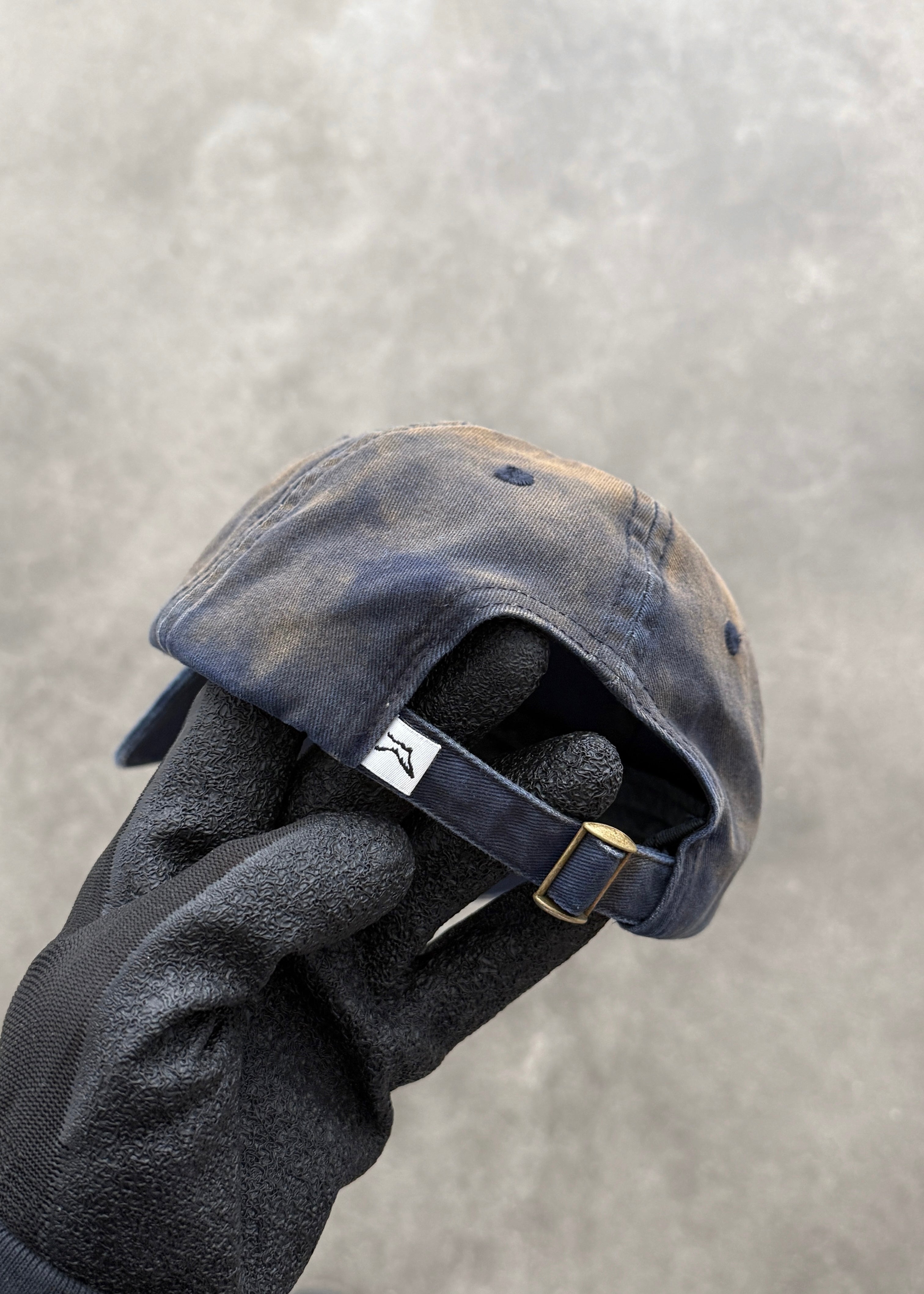 THRASHED LOW PROFILE RANGE CAP - SUN FADED NAVY