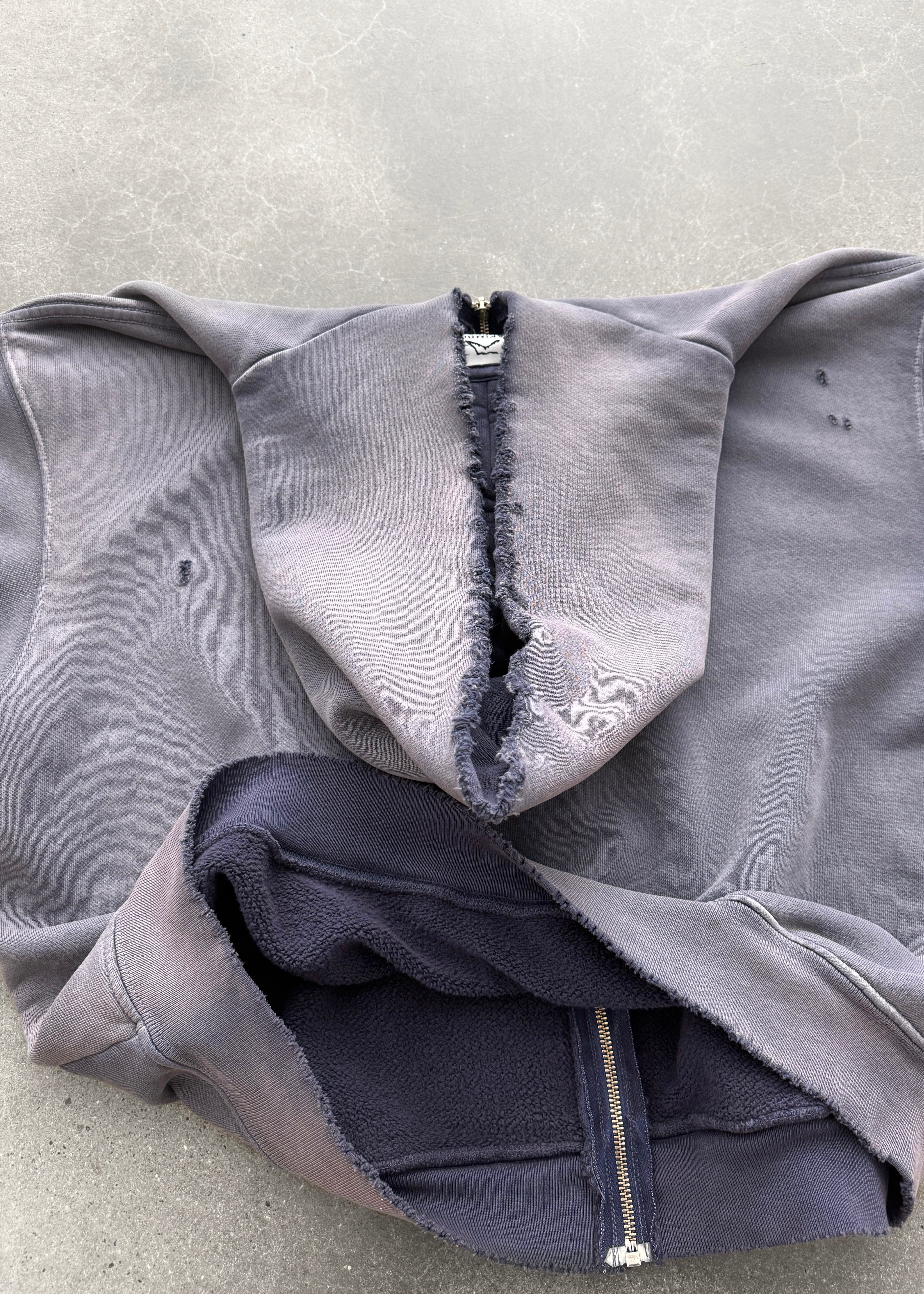 "WATCH-PEEKER" ZIP UP HOODIE - SUN FADED EGGPLANT