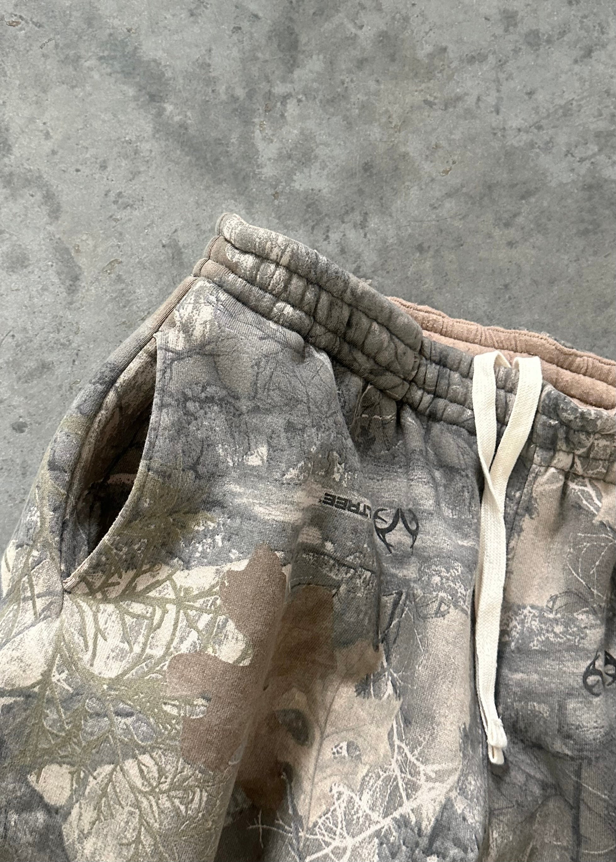 AKIMBO STRAIGHT-LEG SWEATPANTS - REALTREE® CAMO