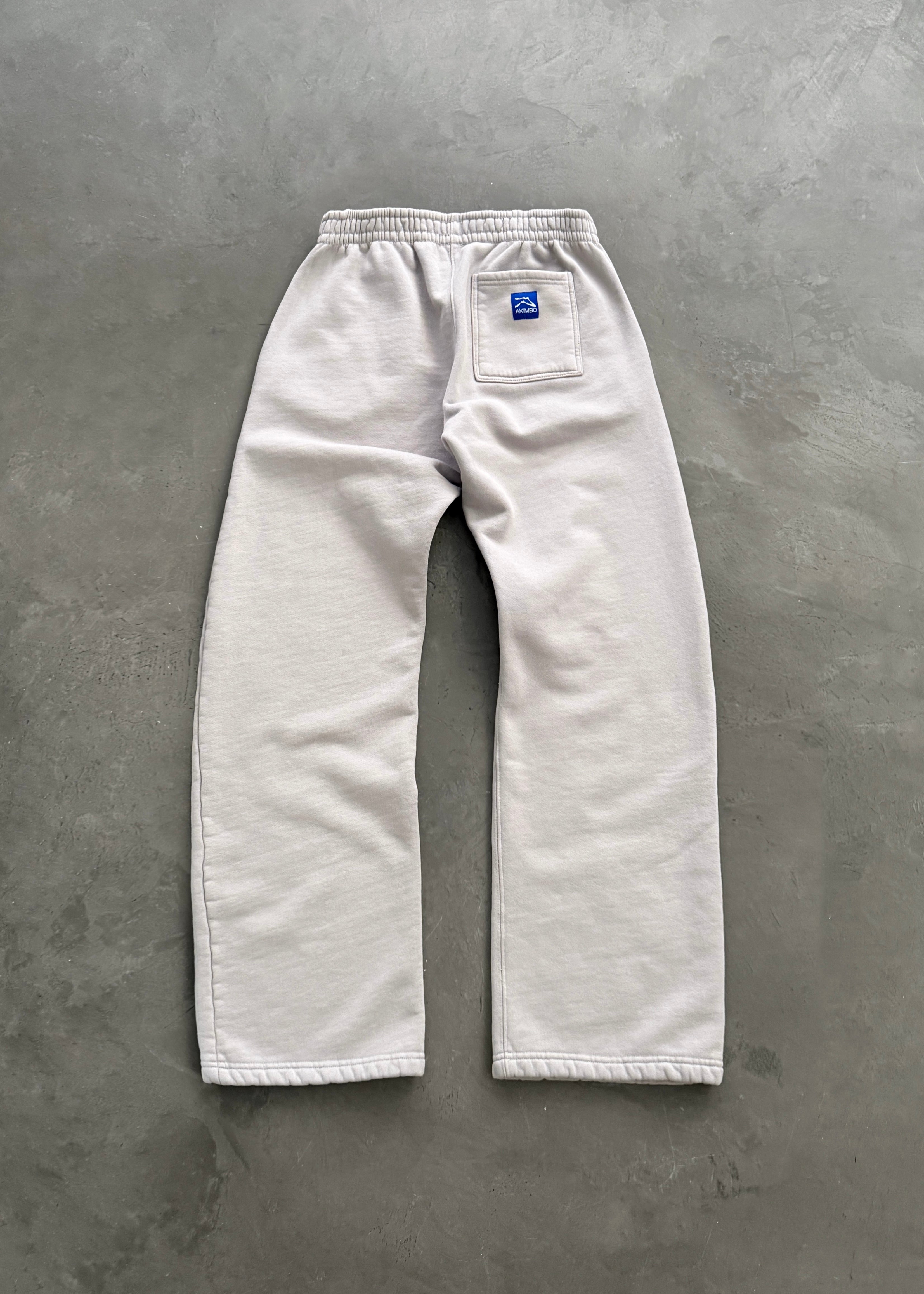 AKIMBO STRAIGHT-LEG SWEATPANTS - ALLOY