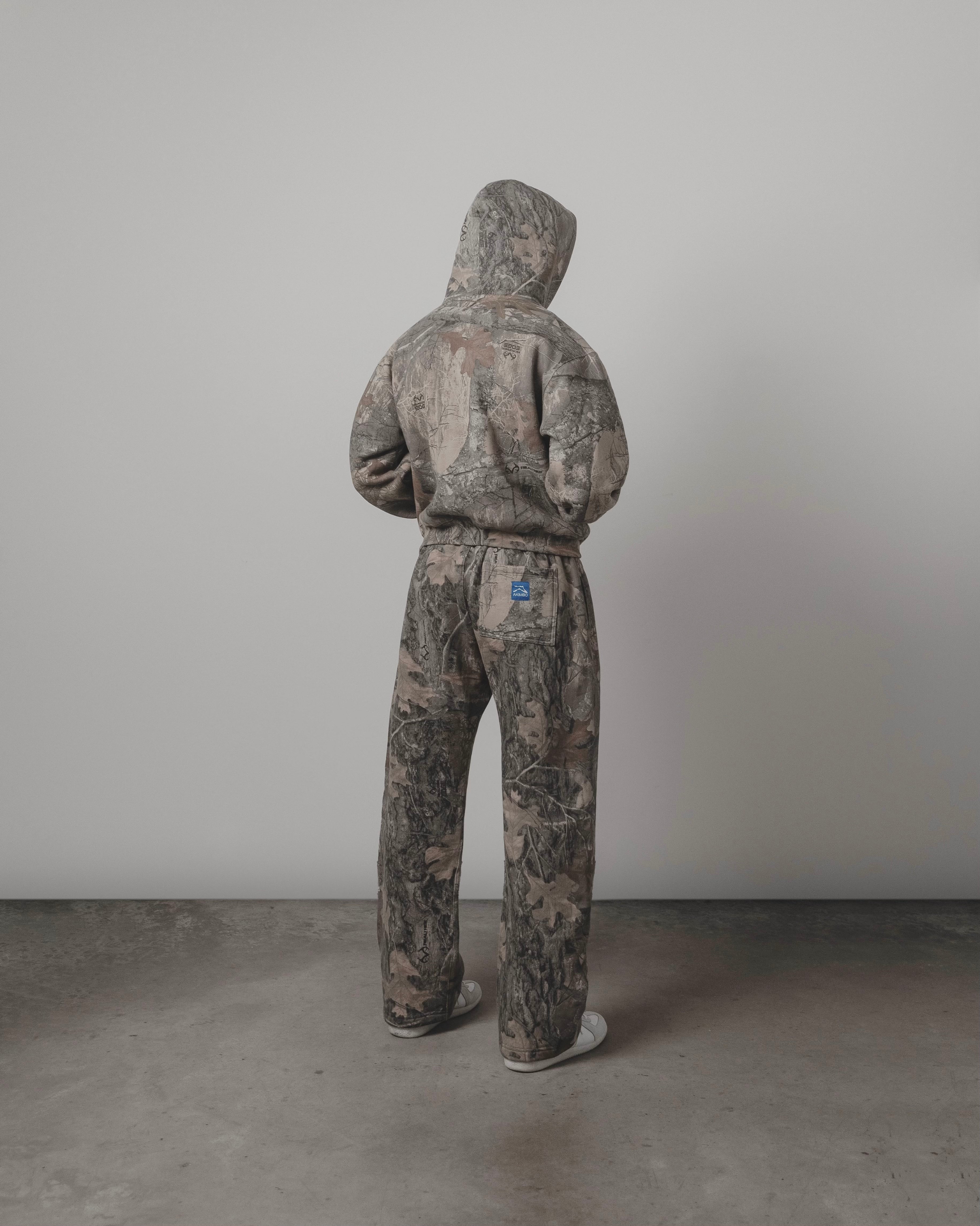 AKIMBO STRAIGHT-LEG SWEATPANTS - REALTREE® CAMO