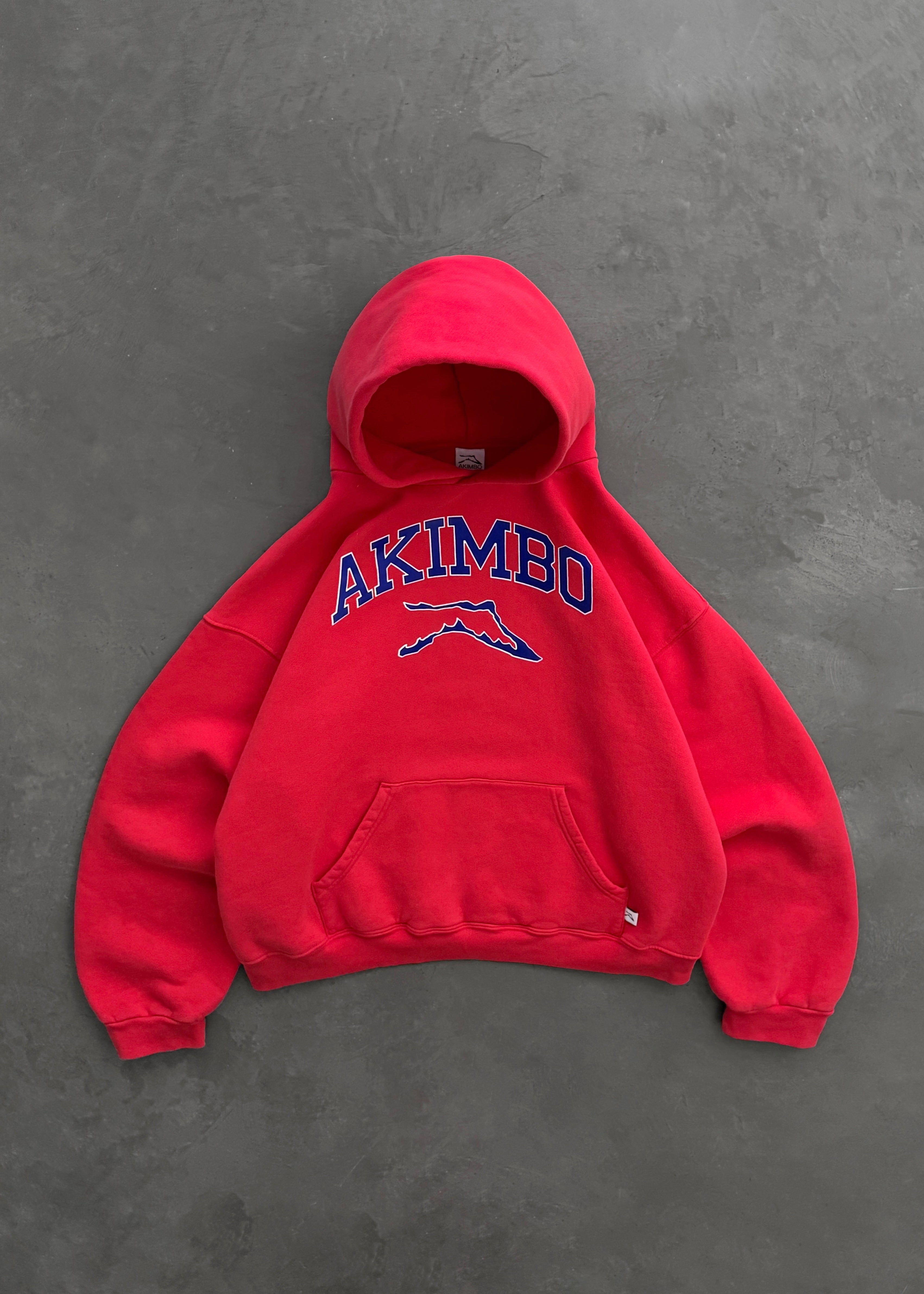 AKIMBO COLLEGIATE HOODIE - STRAWBERRY RED