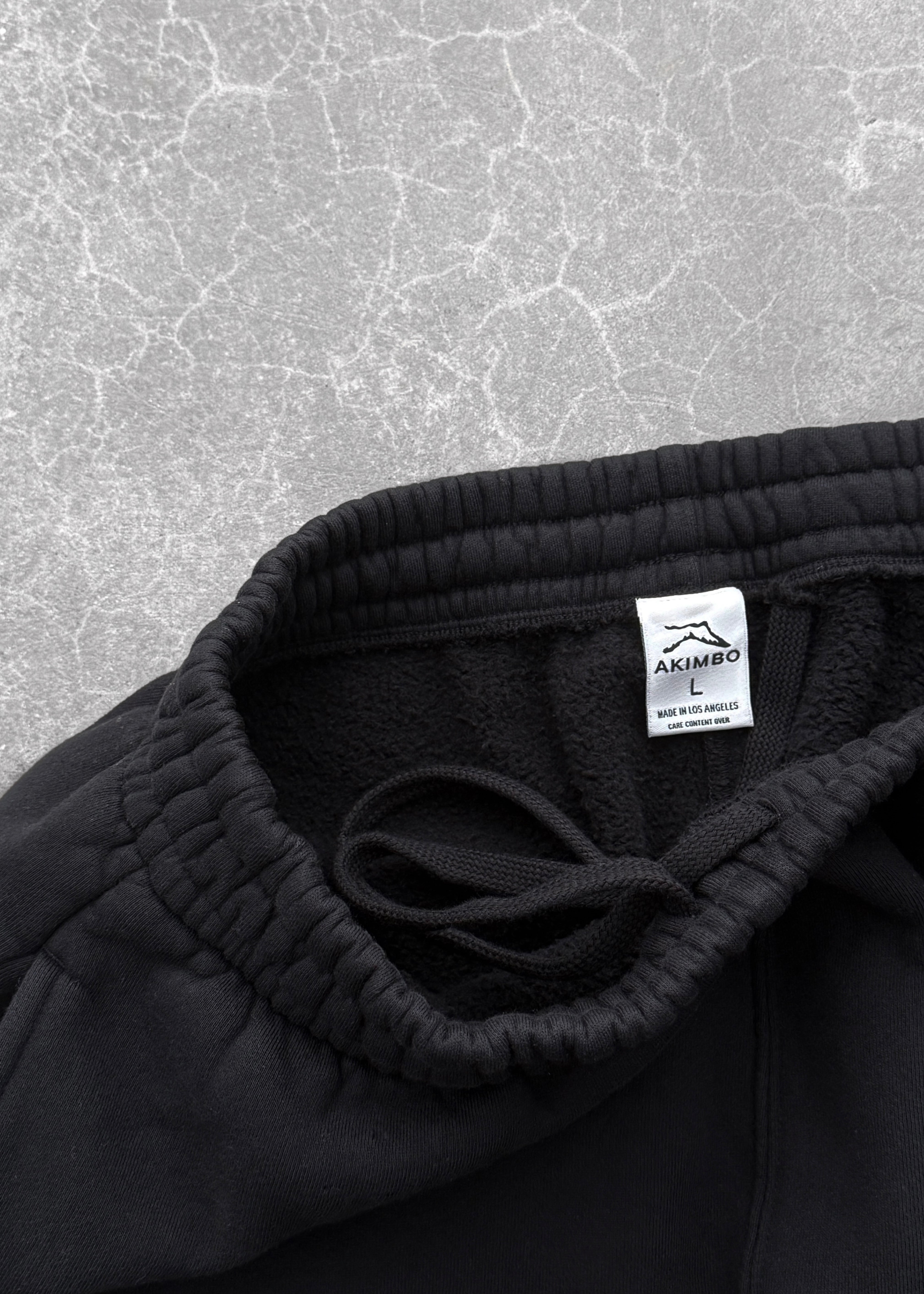 STRAIGHT-LEG SWEATPANTS - BLACK
