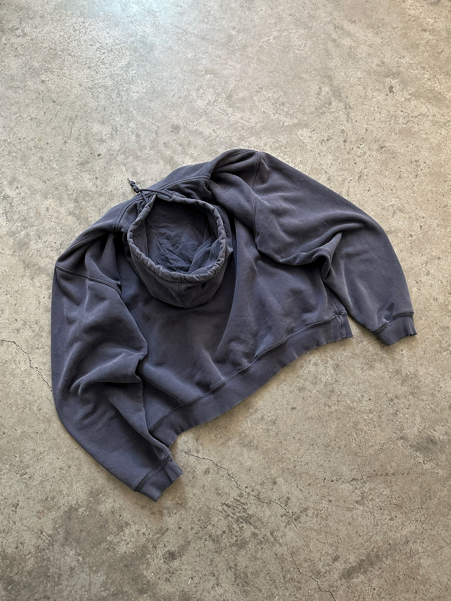 FADED NAVY BLUE CARHARTT HOODIE - 1990S – AKIMBO CLUB