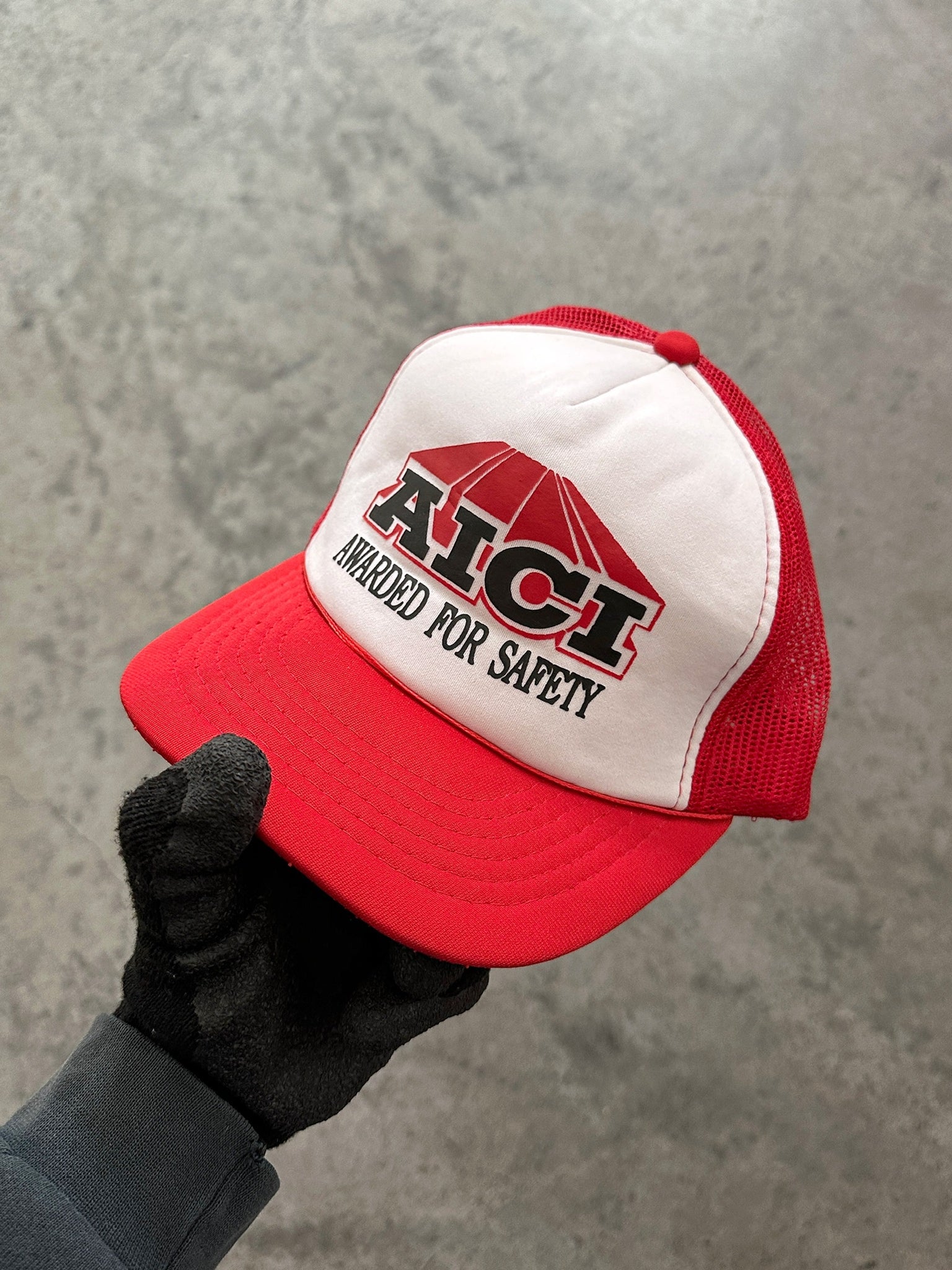 RED TRUCKER HAT - 1990S – AKIMBO CLUB
