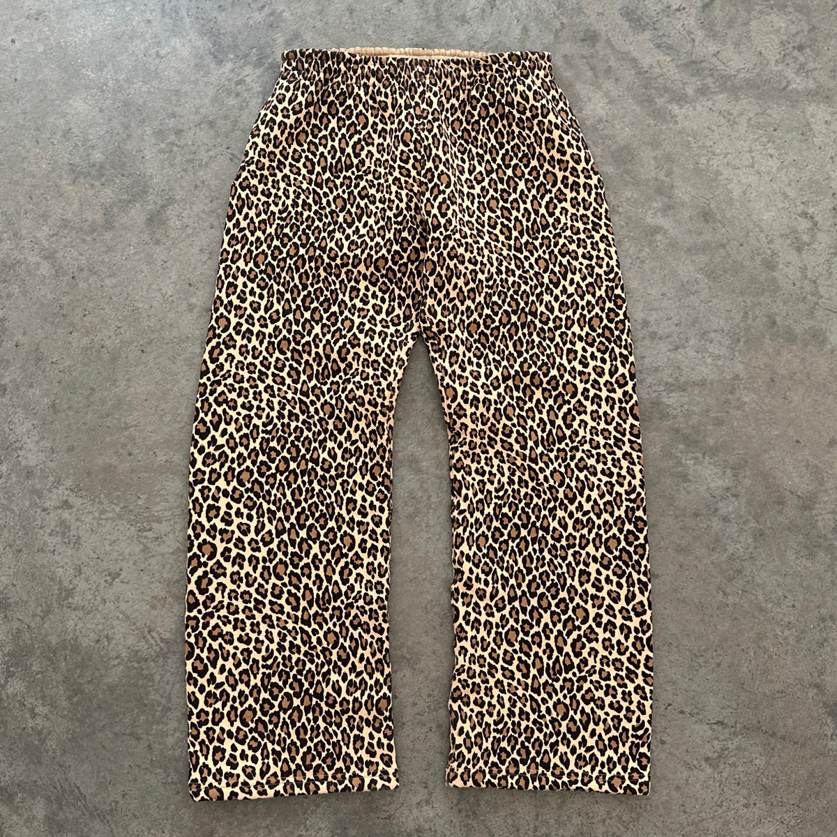 AKIMBO STRAIGHT-LEG SWEATPANTS - LEOPARD
