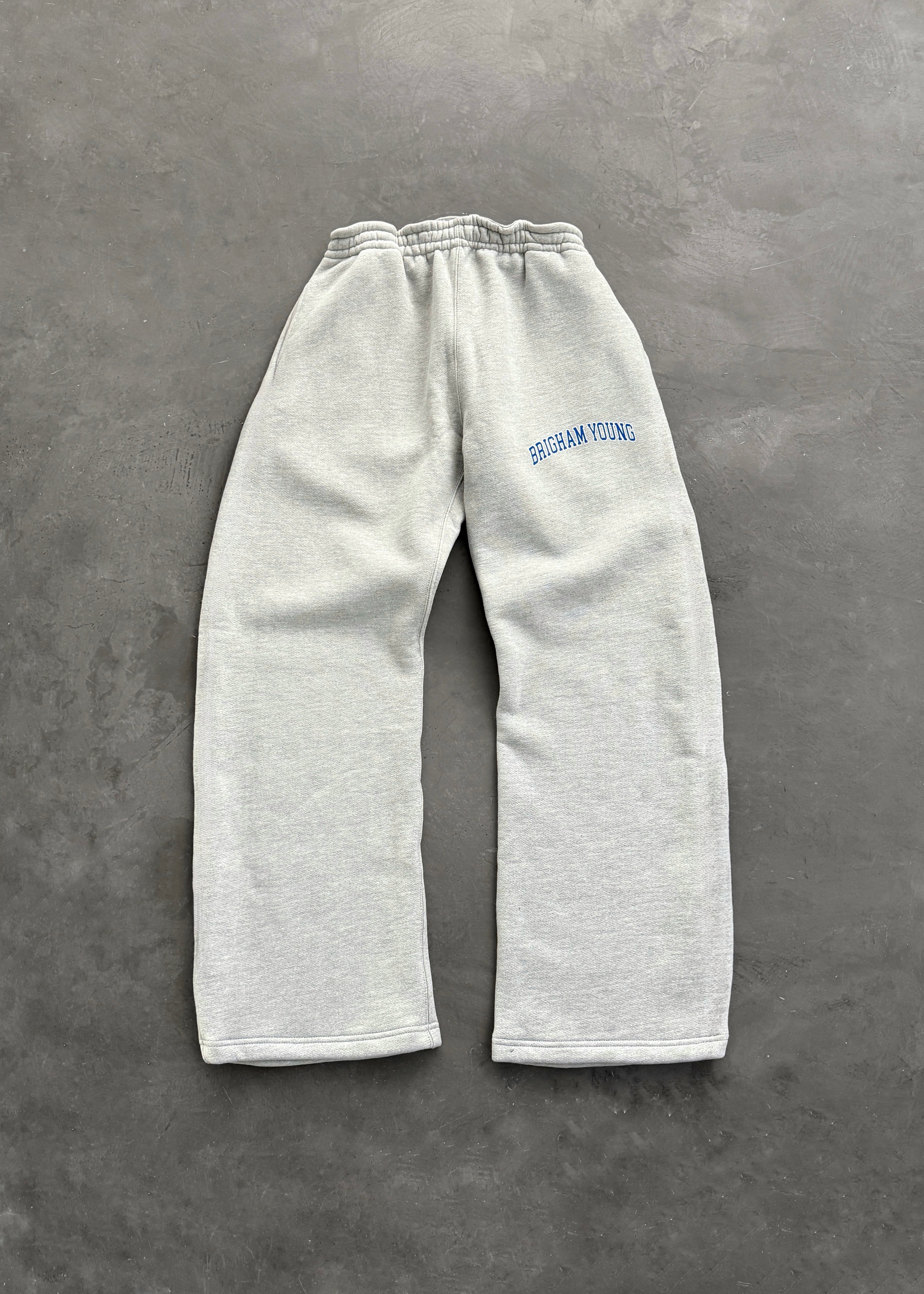 AKIMBO STRAIGHT-LEG SWEATPANTS -BRIGHAM YOUNG UNIVERSITY® ALTERNATE