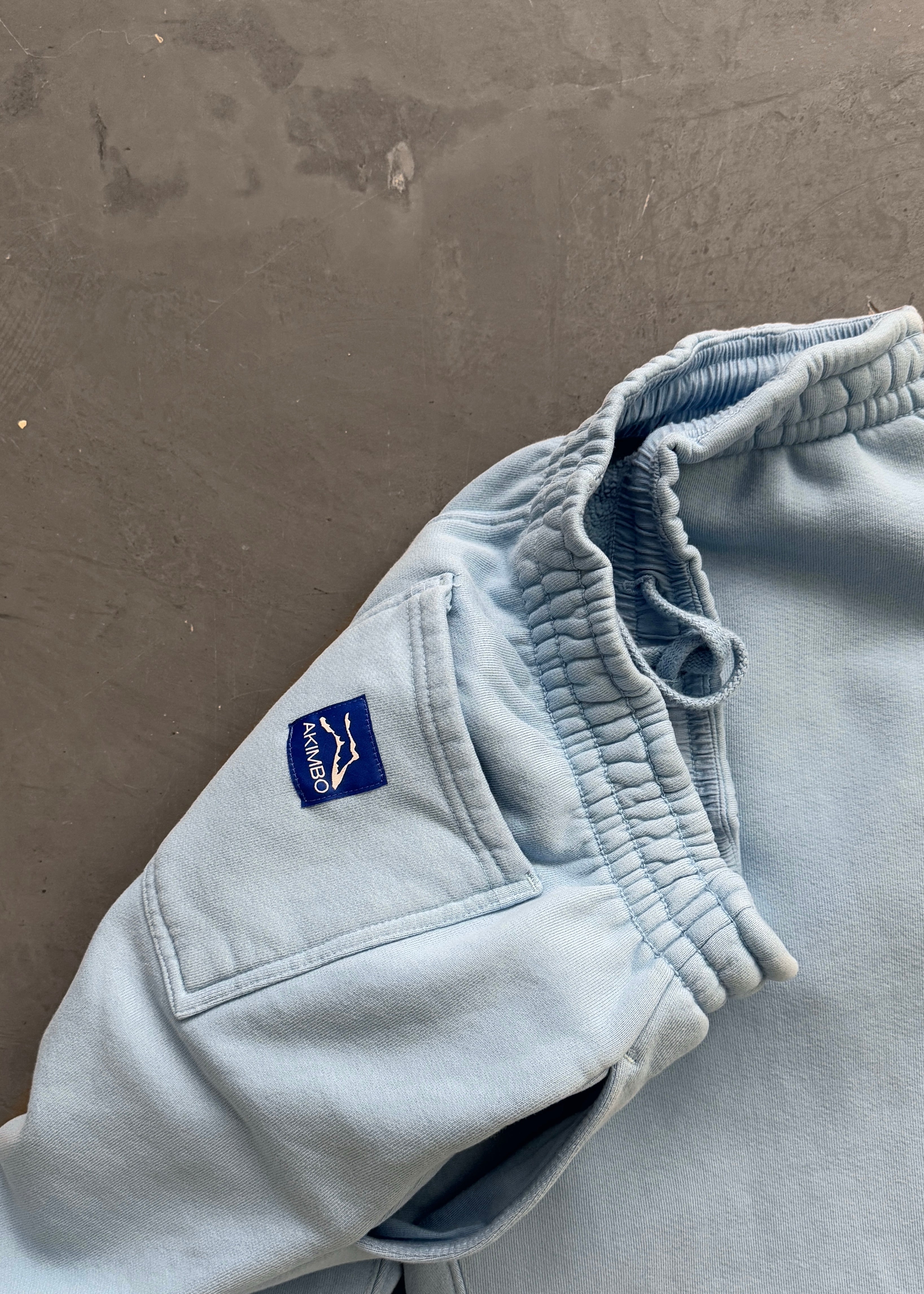AKIMBO STRAIGHT-LEG SWEATPANTS - DUSK BLUE