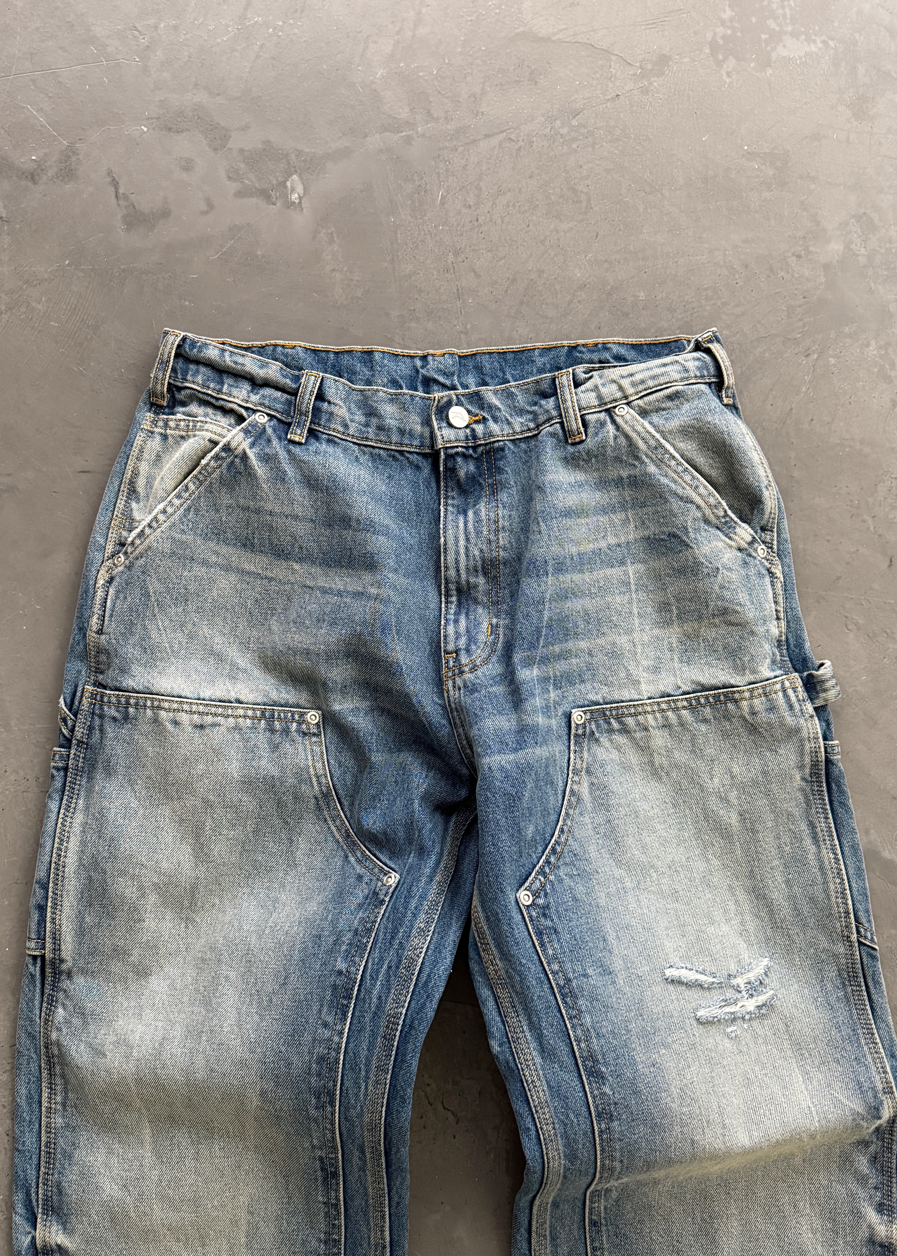DISTRESSED DENIM DOUBLE KNEES - FADED BLUE