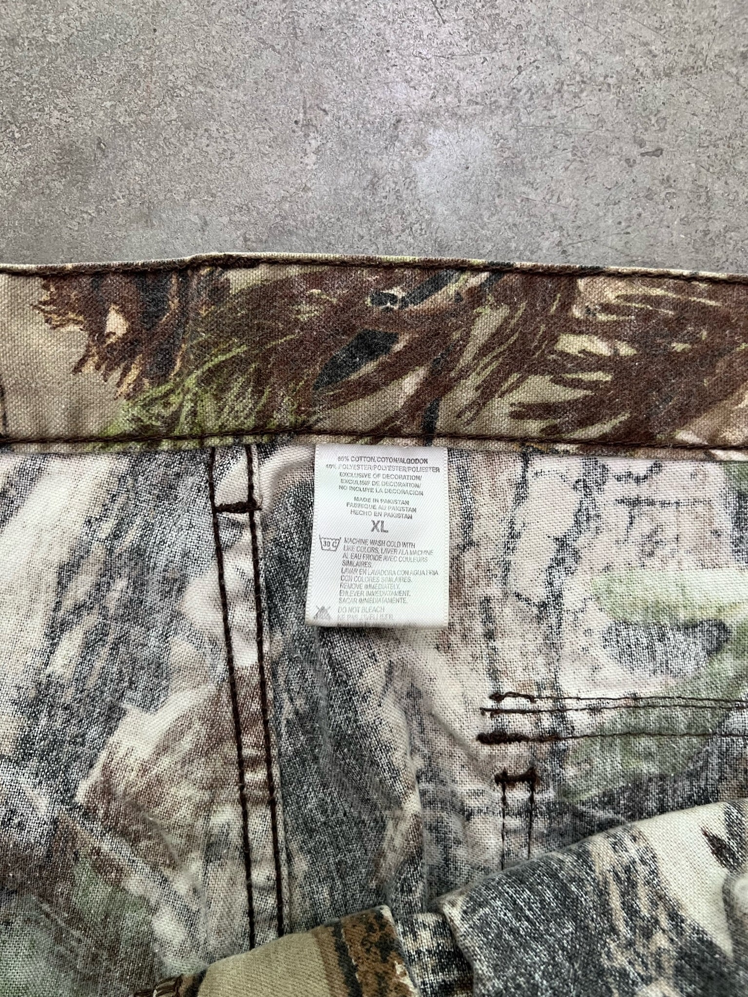 FADED FOREST CAMOUFLAGE UTILITY CARGO PANTS - 1990S – AKIMBO CLUB