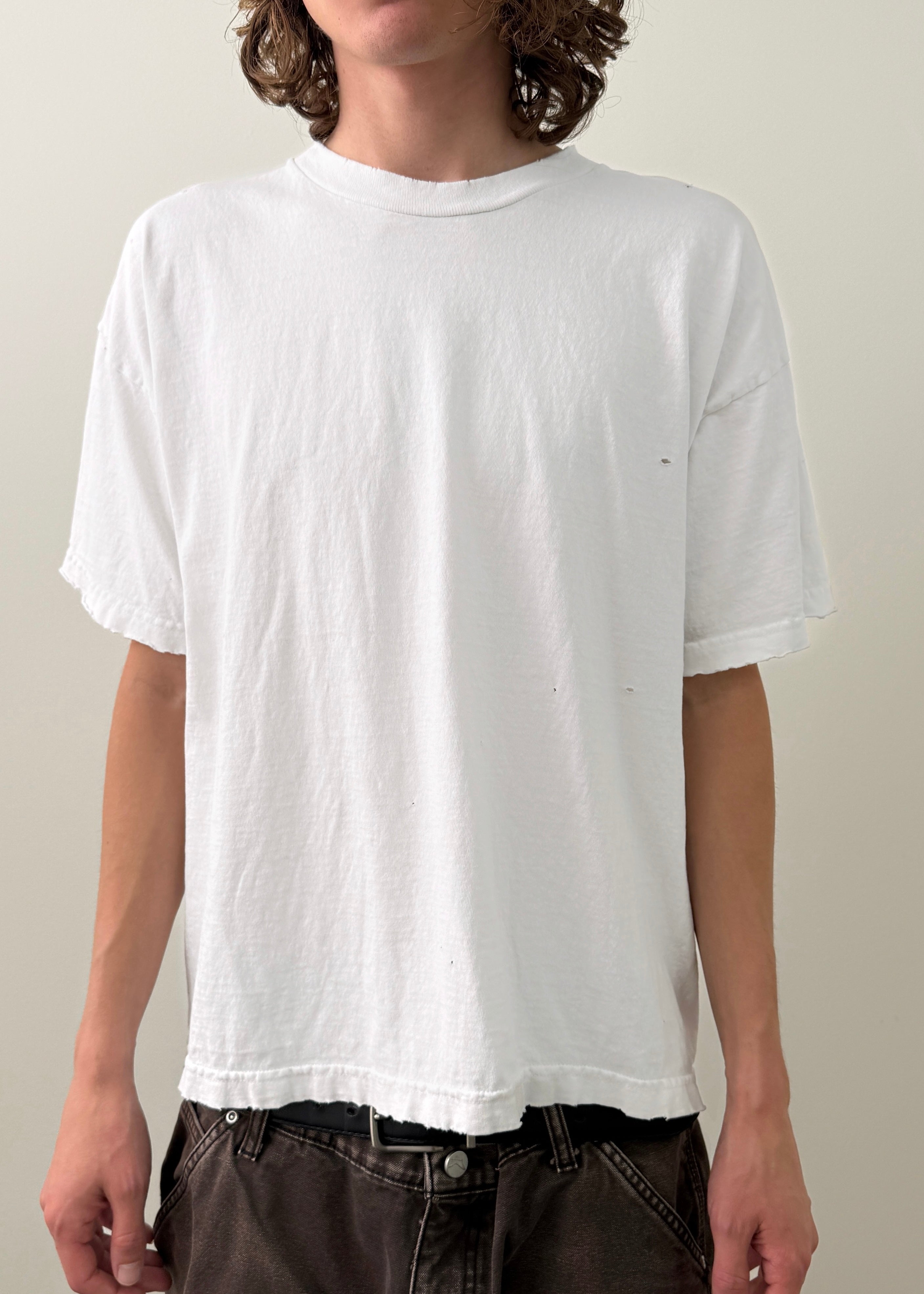 DISTRESSED “1999” BLANK TEE - WHITE