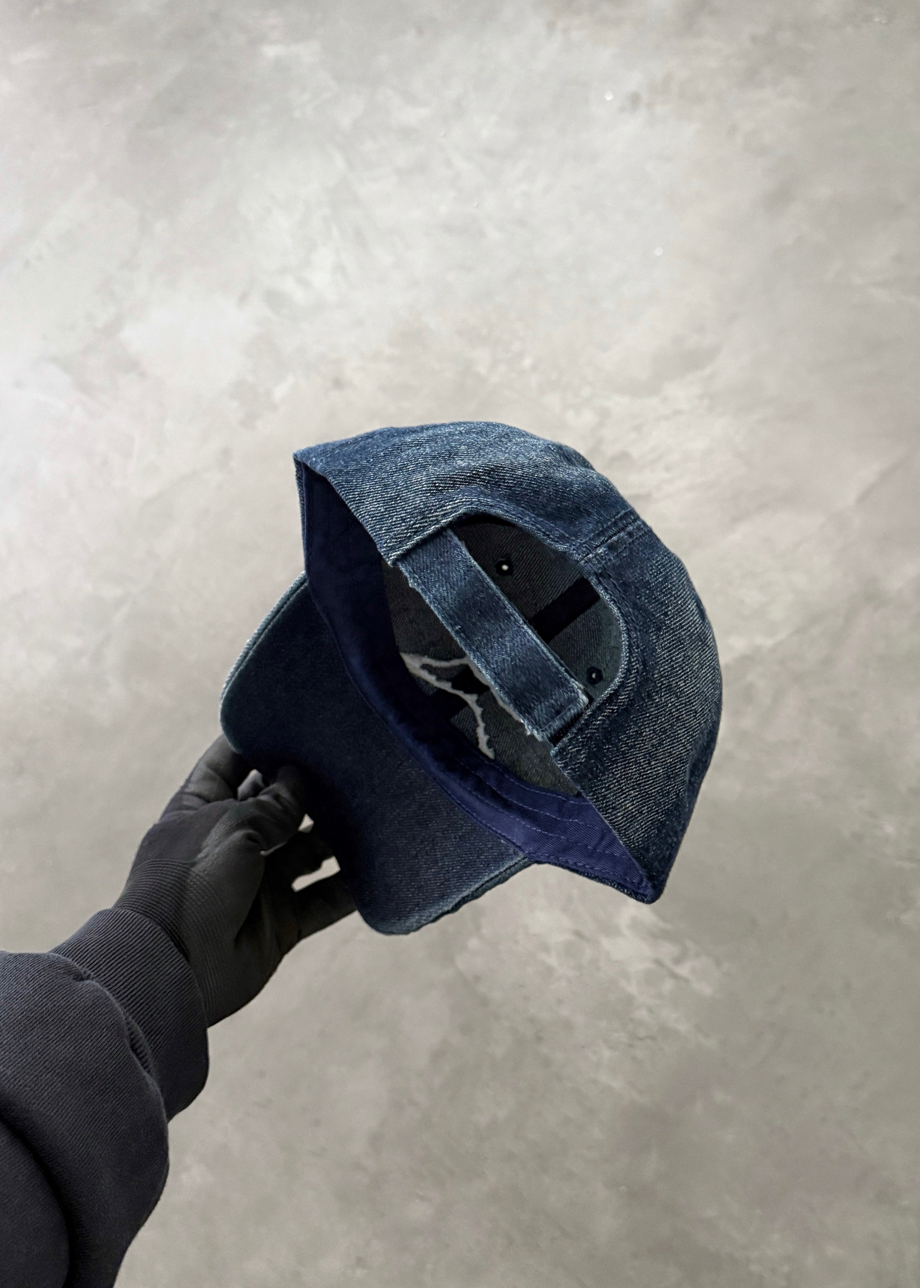 DENIM DIAMOND PLATE RANGE CAP