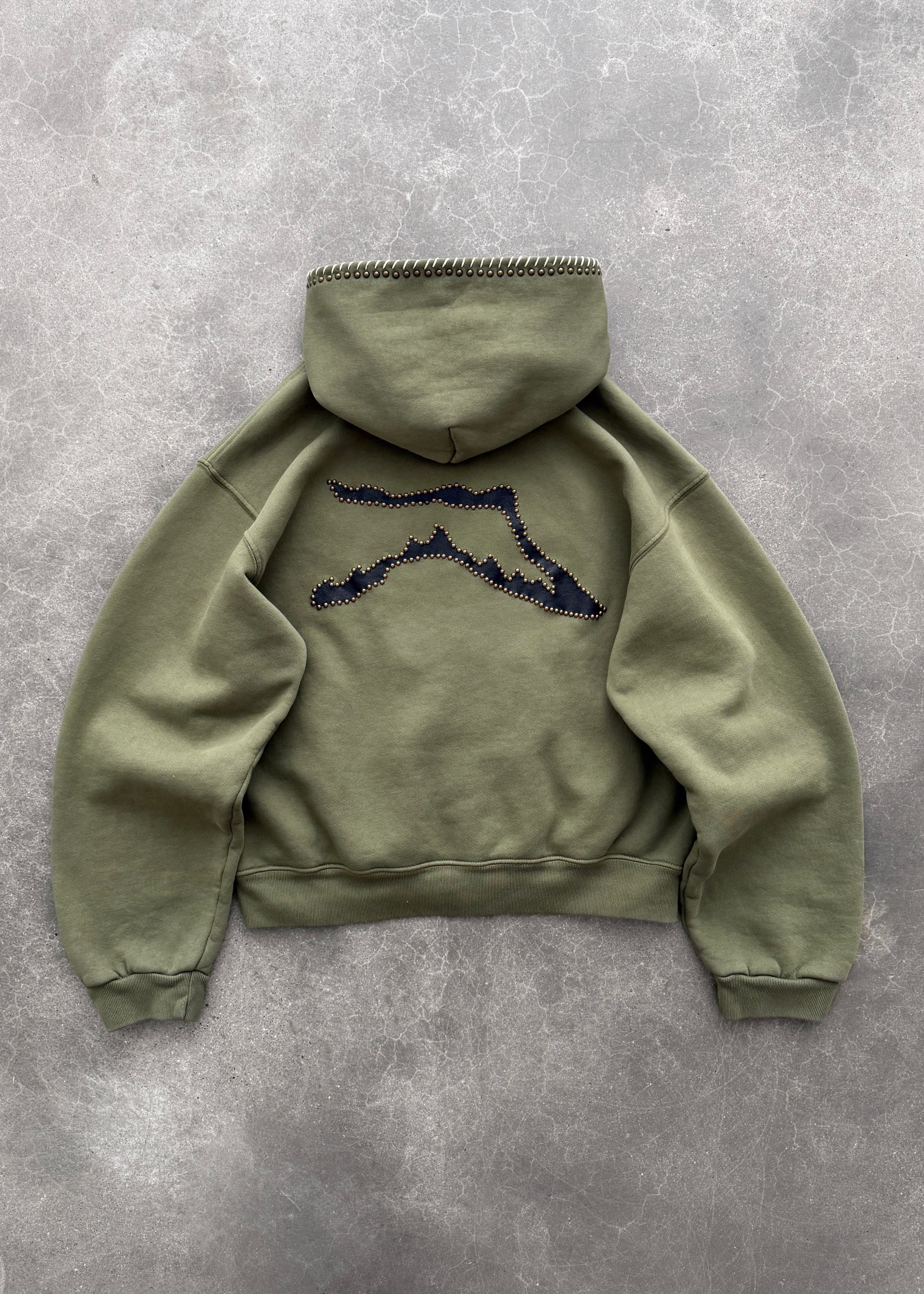 STUDDED TRAINING ZIP-UP HOODIE - OD GREEN