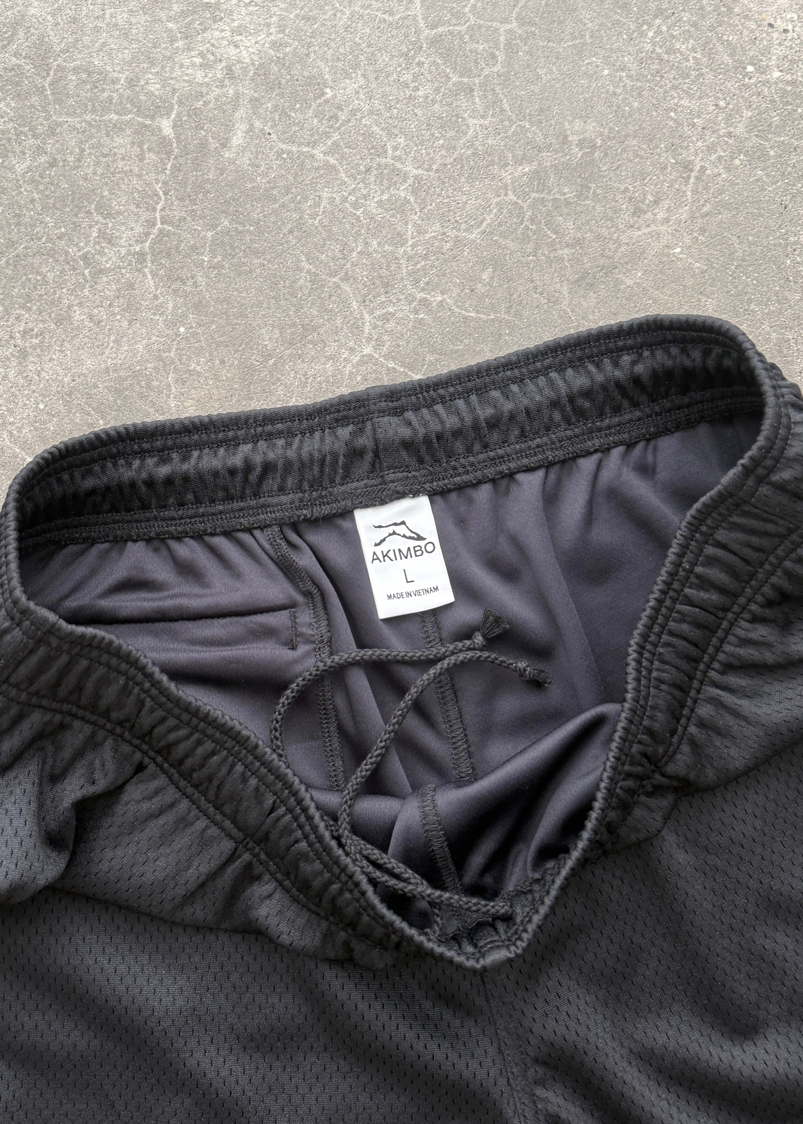 RANGE MESH SHORTS - BLACK