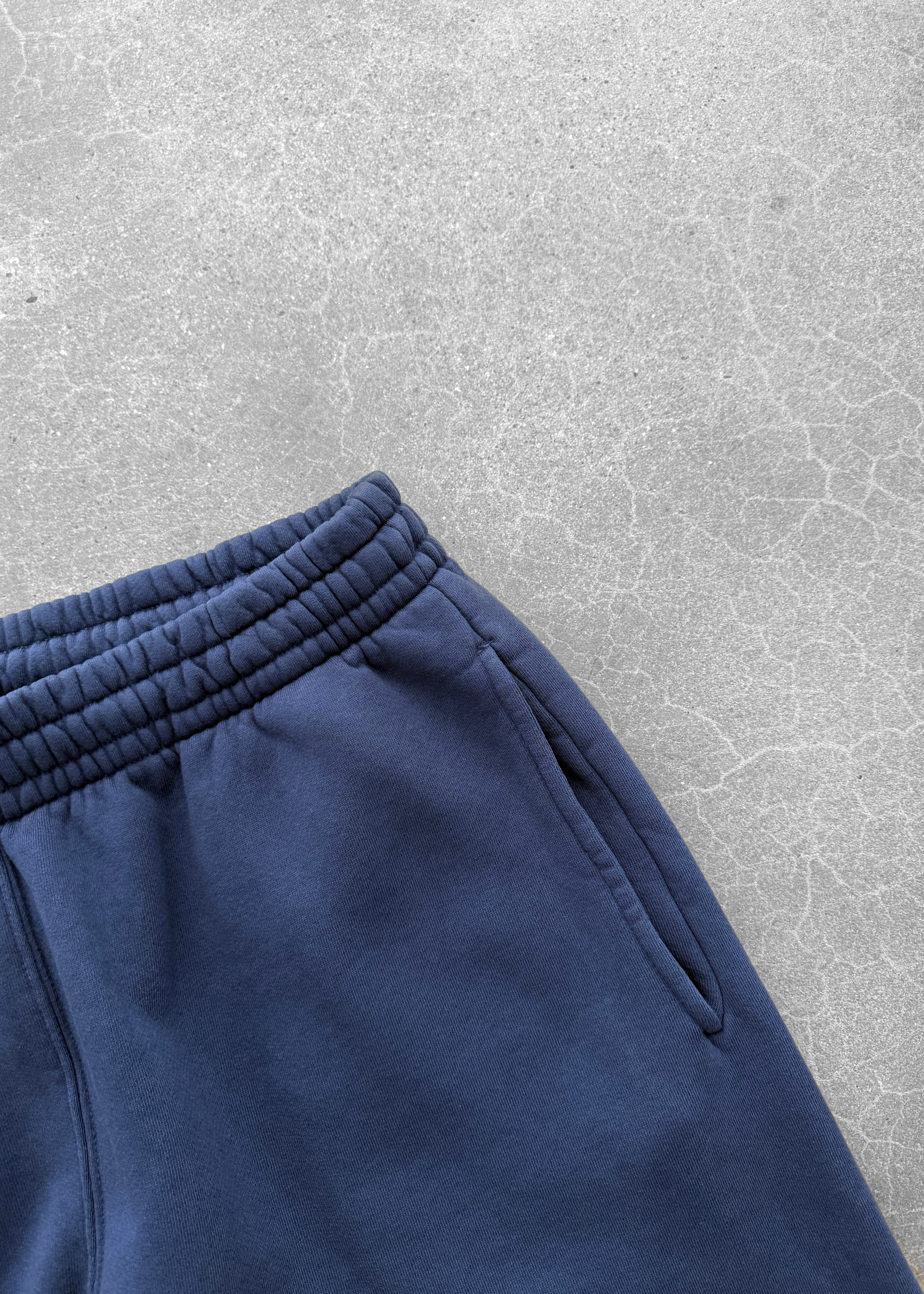 STRAIGHT-LEG SWEATPANTS - NAVY