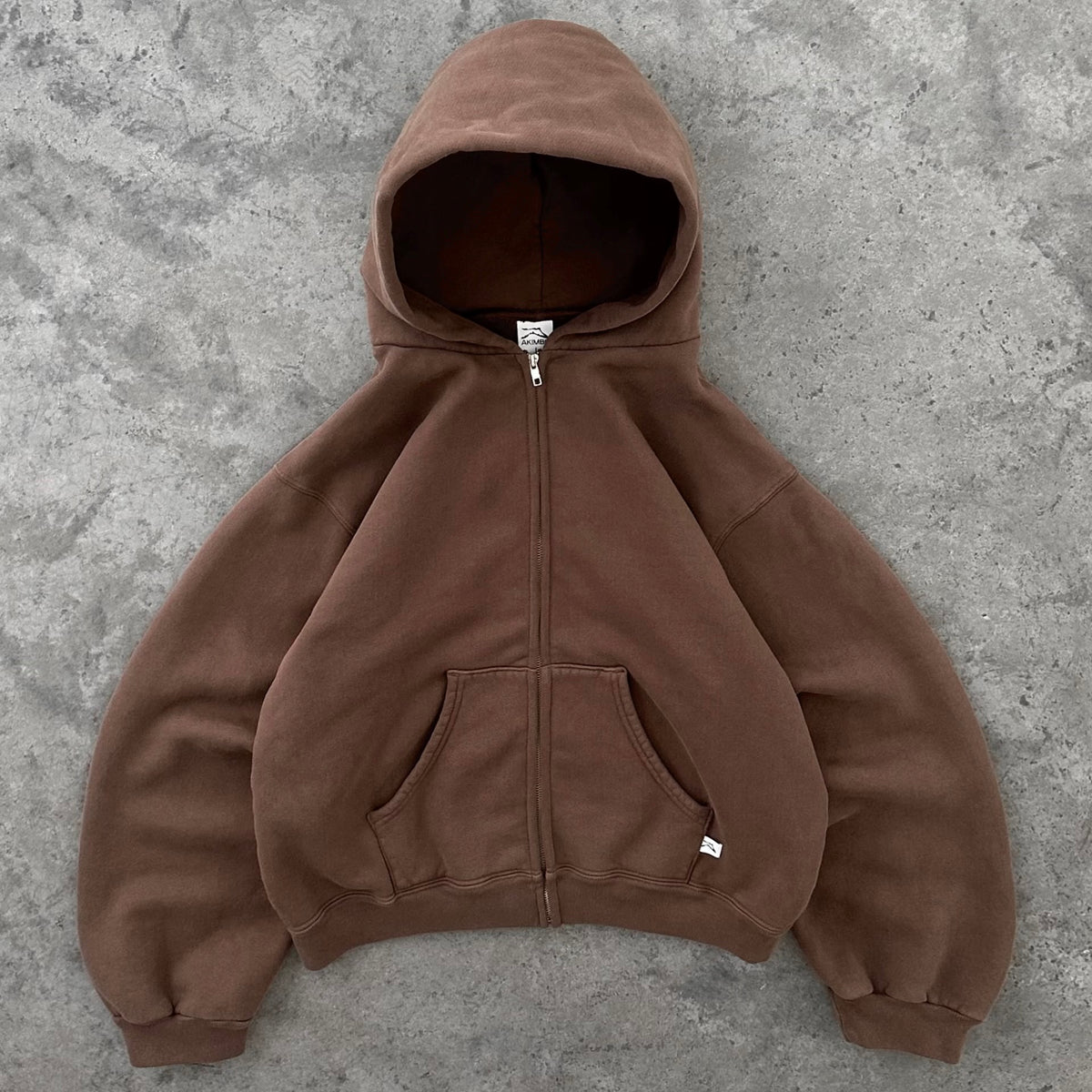 AKIMBO ZIP-UP HOODIE COFFEE - Main Image