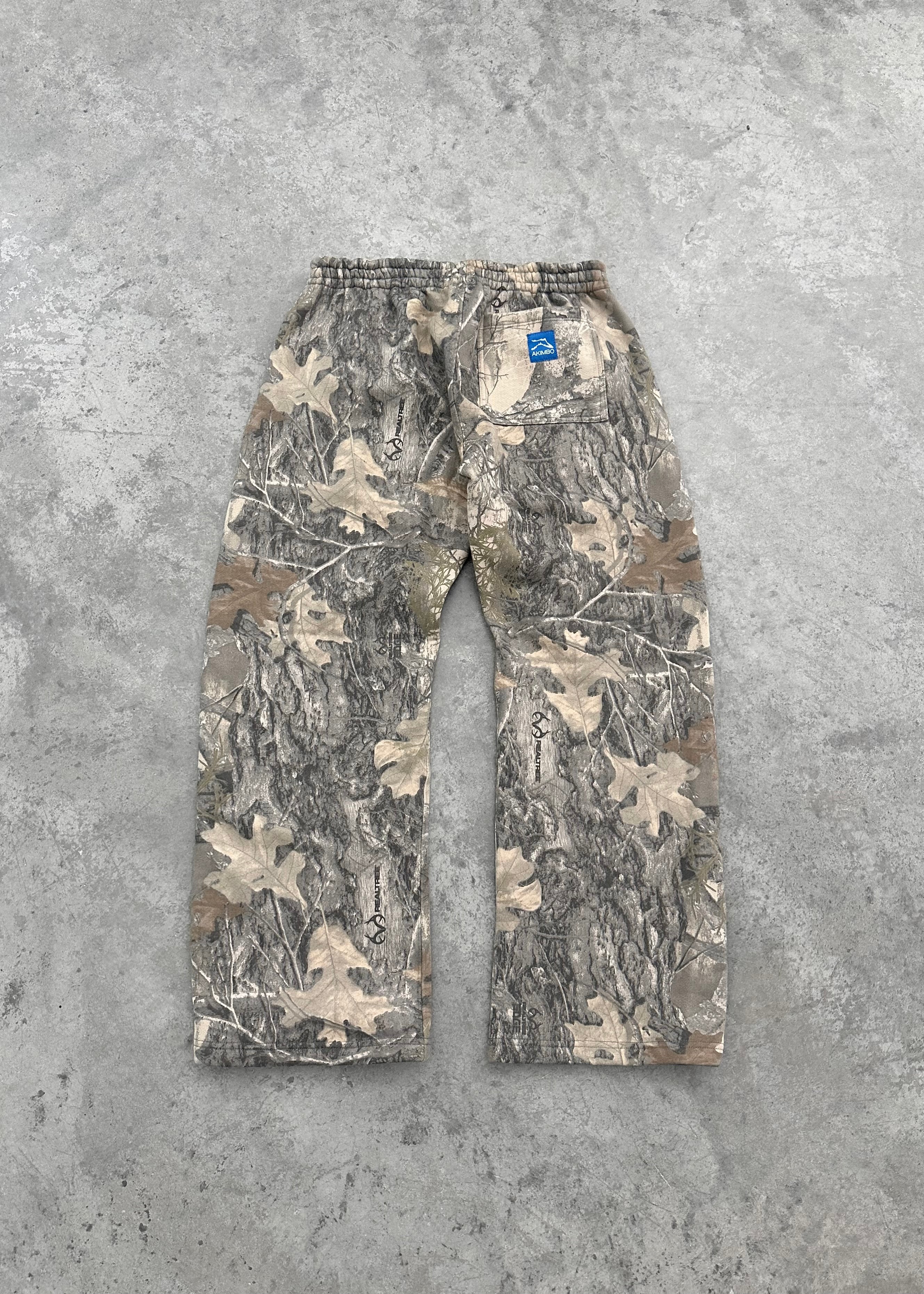 AKIMBO STRAIGHT-LEG SWEATPANTS - REALTREE® CAMO