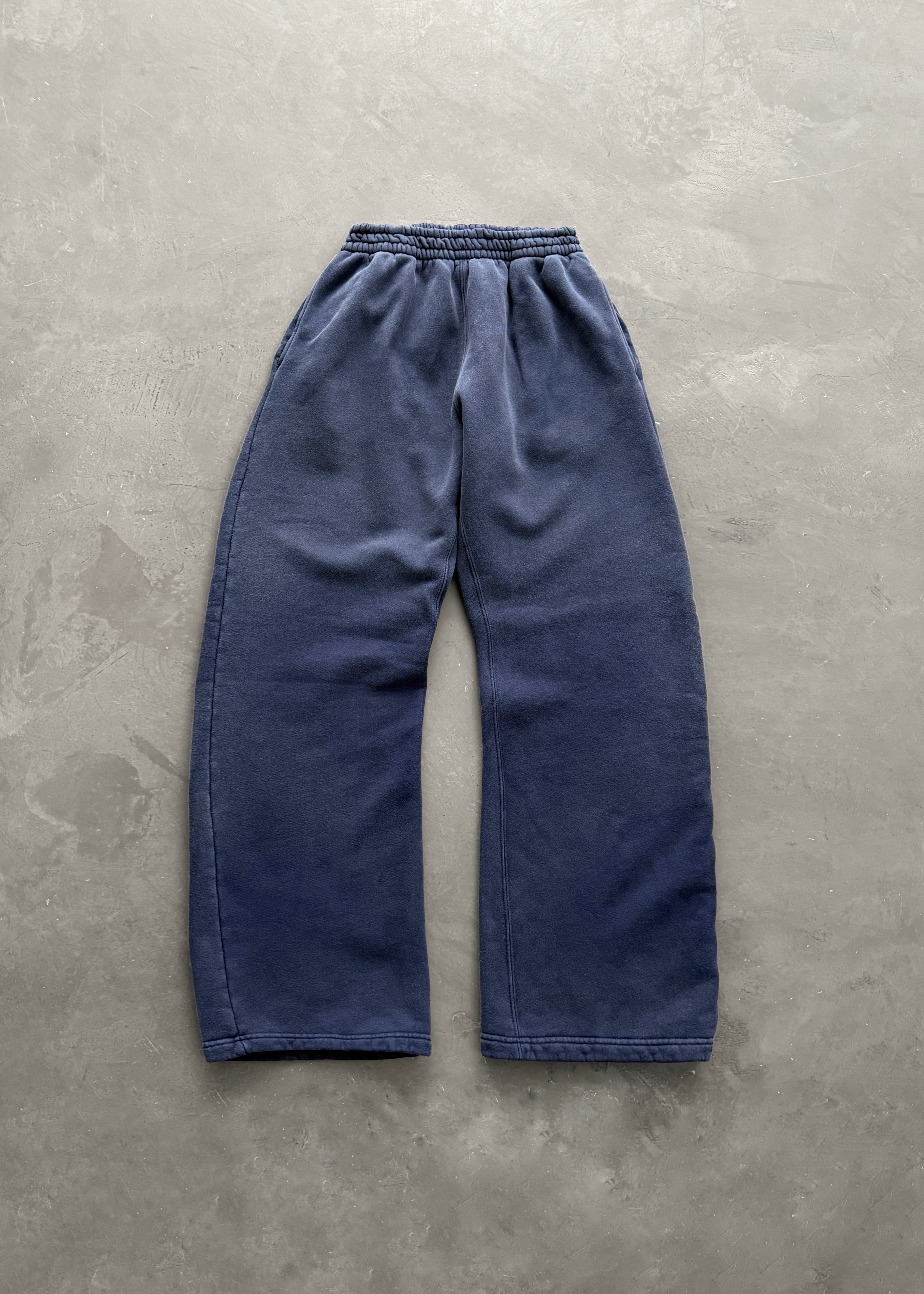 AKIMBO STRAIGHT-LEG SWEATPANTS - FADED NAVY